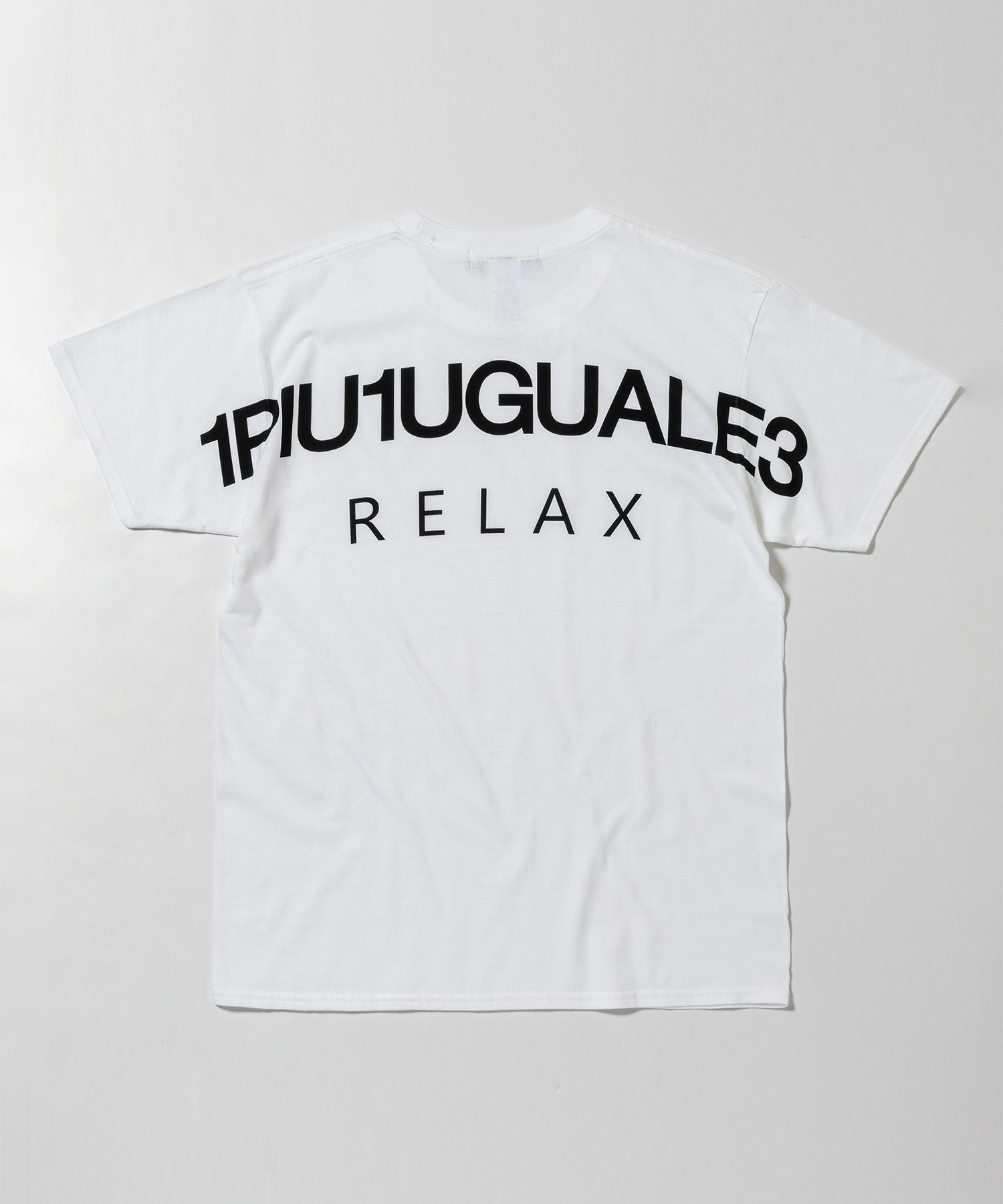 1PIU1UGUALE3 RELAX(ウノピゥウノウグァーレトレ リラックス)バック