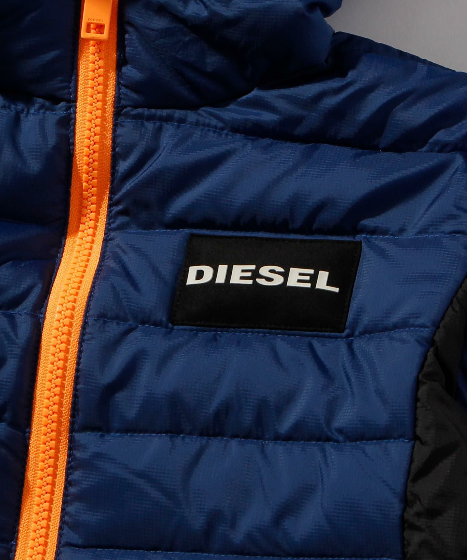めめたん　DIESEL ディーゼル　16Y 160〜 ナイロンジャケット めめたん様専用 DIESEL ディーゼル 16Y 160〜 ナイロンジャケットの