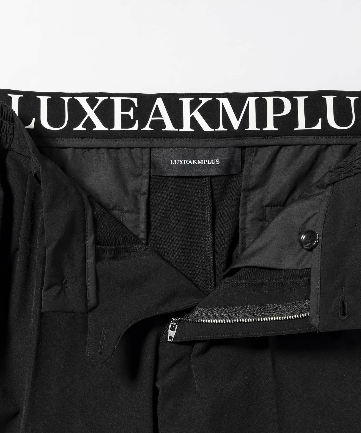 LUXEAKMPLUS(リュクスエイケイエムプラス)ゴルフ サイドロゴ