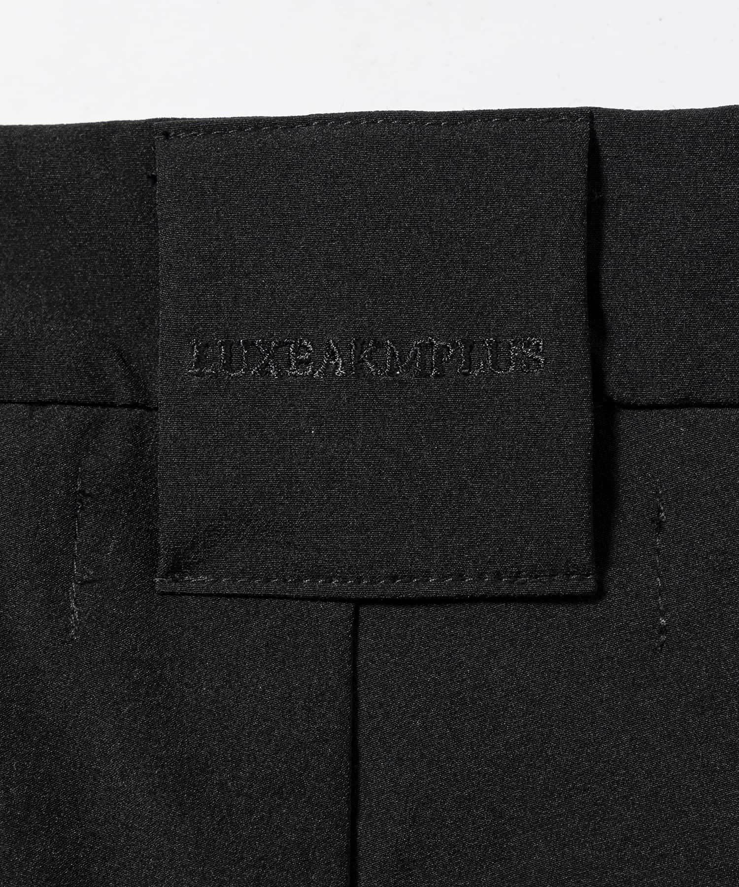 LUXEAKMPLUS(リュクスエイケイエムプラス)ゴルフ サイドロゴ