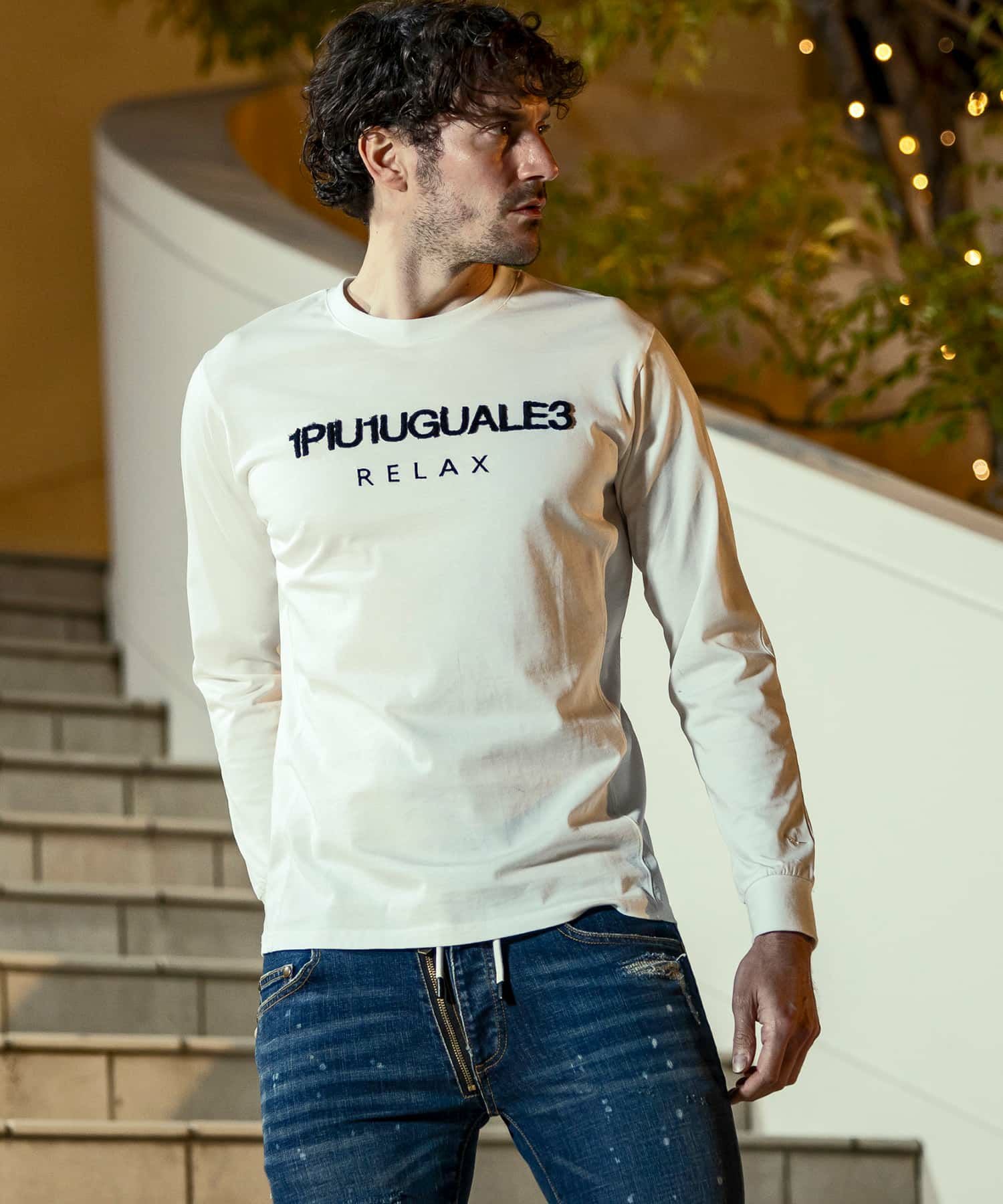 1PIU1UGUALE3 RELAX(ウノピゥウノウグァーレトレ リラックス)ボアロゴ
