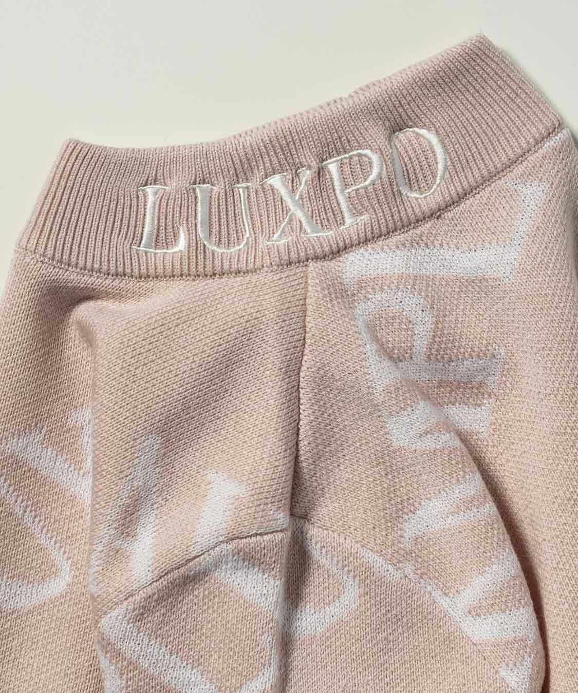 LUXEAKMPLUS(リュクスエイケイエムプラス)ゴルフ 総柄ロゴモックネック