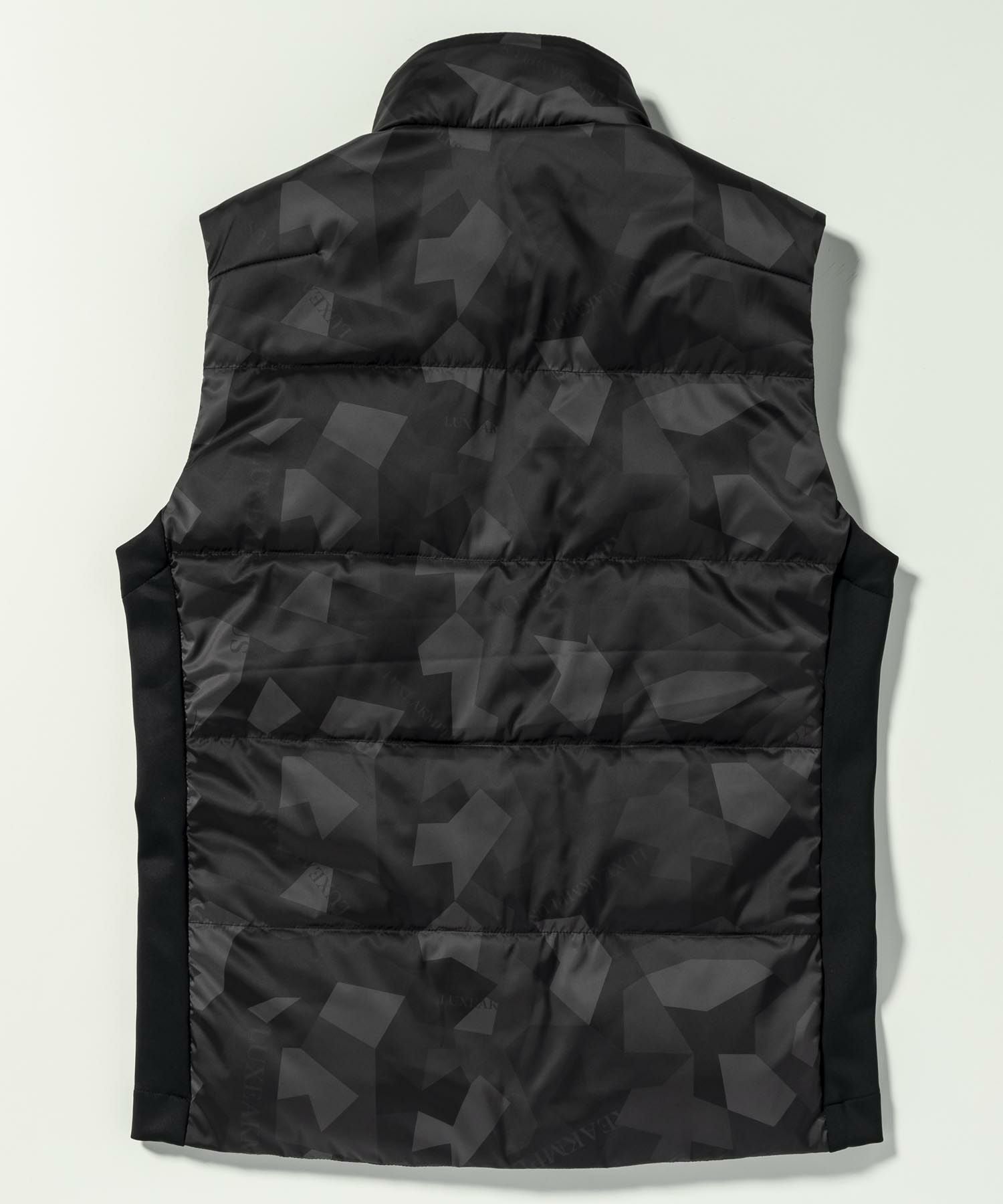 【美品】LUXEAKMPLUS ブラック 中綿ベストXL LUXE AKM PLUS LUXEAKMPLUS×roar リュクスエイケイエムプラス ゴルフ