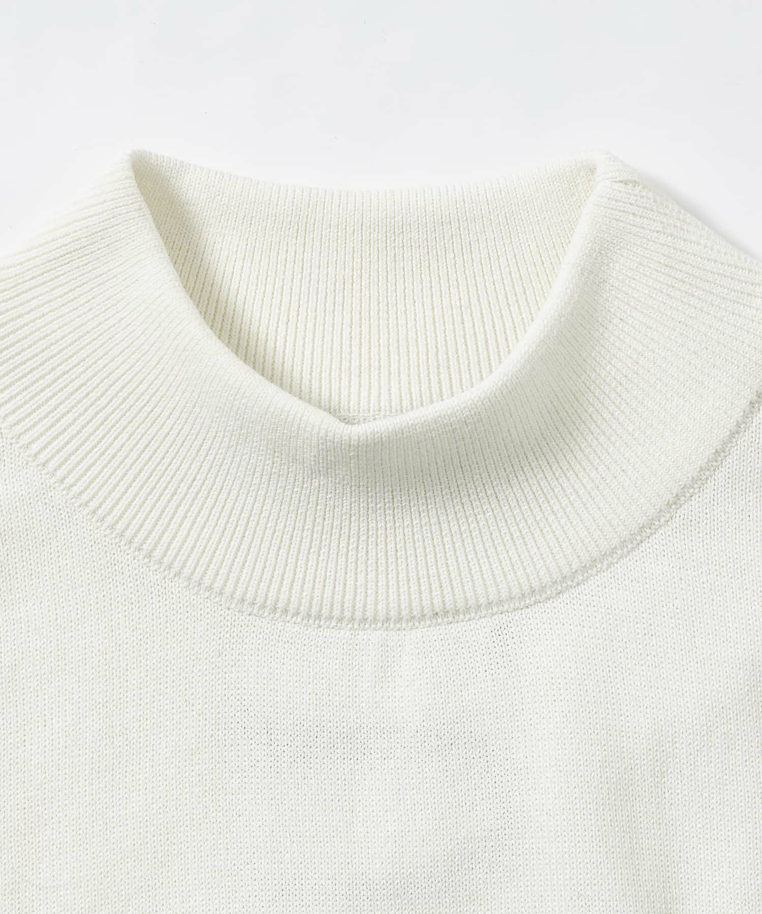 LUXEAKMPLUS(リュクスエイケイエムプラス)ゴルフ バックロゴ半袖モック