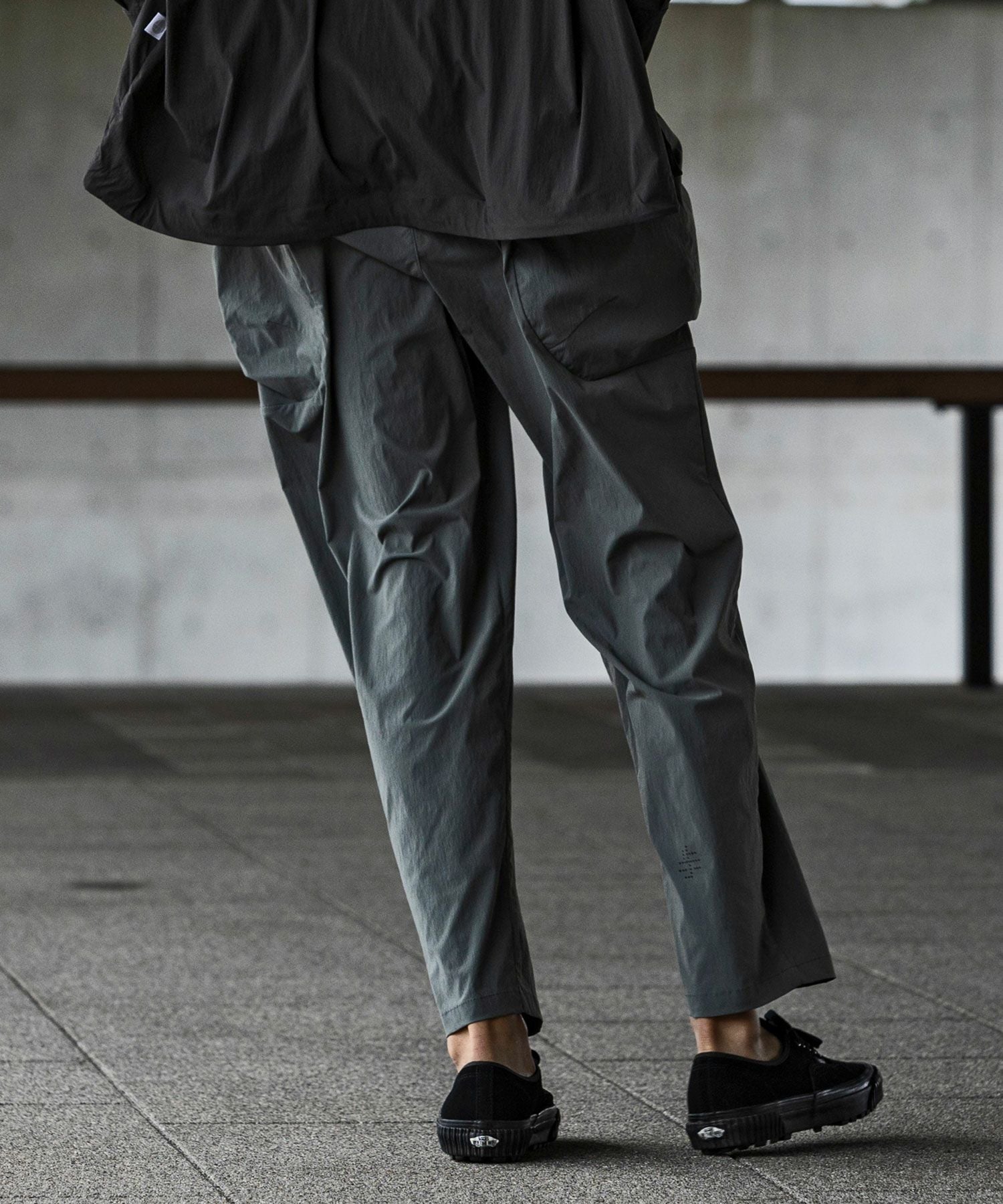 お*び様 Facetasm Alaska パンツ 米津 着用 alk phenix(アルクフェニックス)Zak Pants KAR/ザックパンツ/ザック