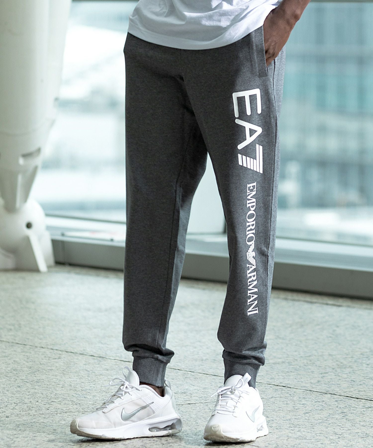 EMPORIO ARMANI EA7(イーエーセブン)TRAIN LOGO SERIES M PANTS CH