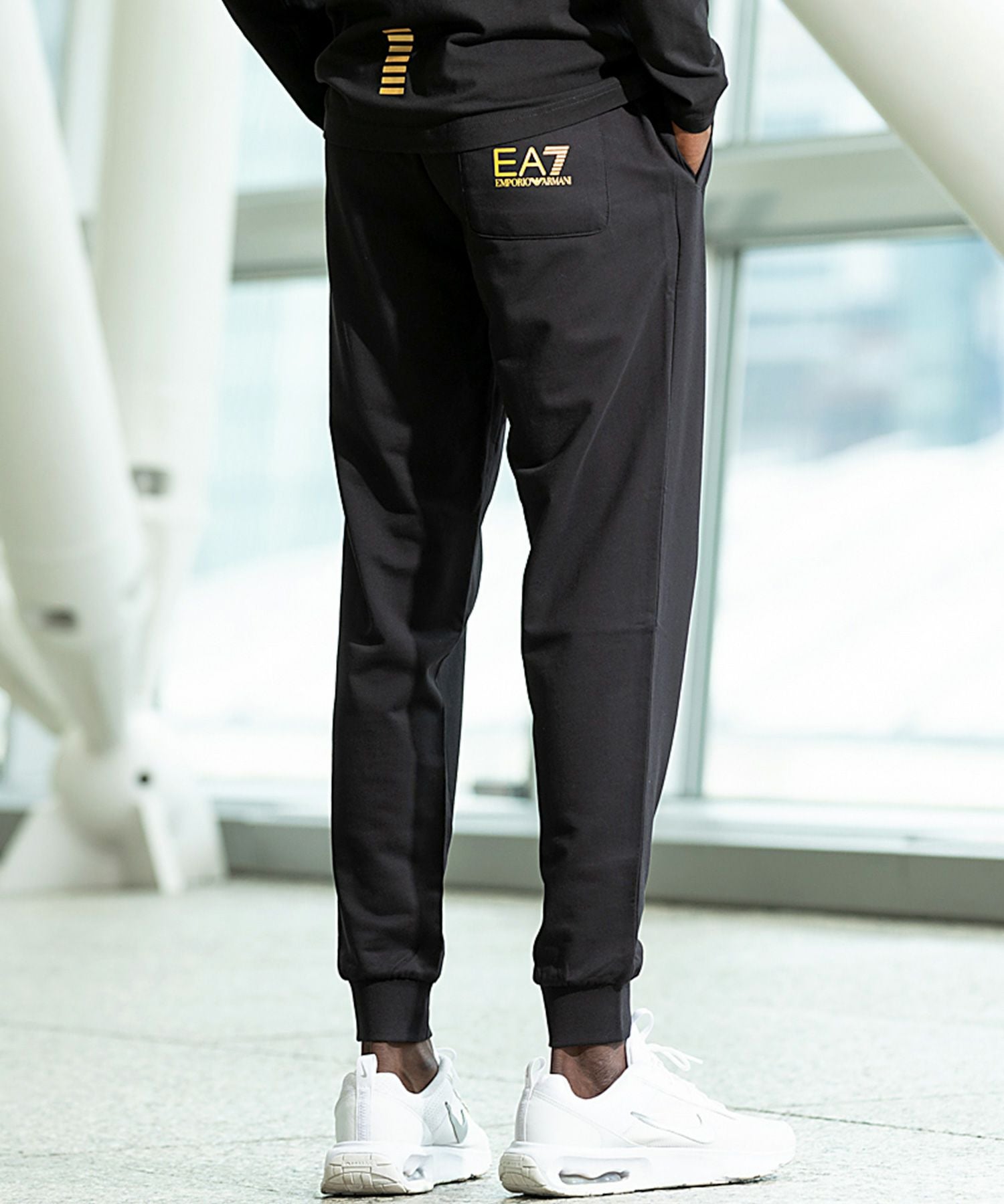 EMPORIO ARMANI EA7(イーエーセブン)TRAIN LOGO SERIES M PANTS CH