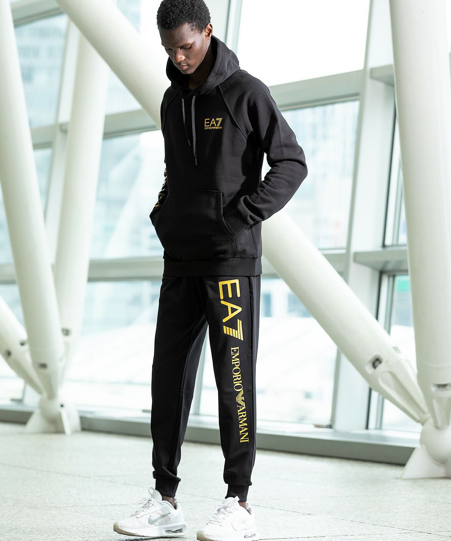 EMPORIO ARMANI EA7(イーエーセブン)TRAIN LOGO SERIES M PANTS CH
