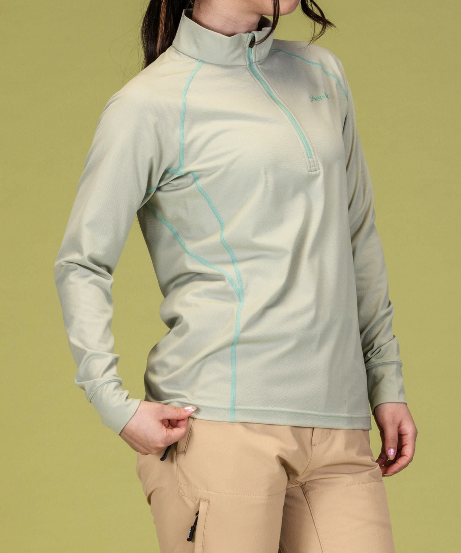 美品　On ハーフジップ　長袖　ランニングウェアライトグリーン phenix outdoor(フェニックスアウトドア)ハーフジップ長袖Tシャツ