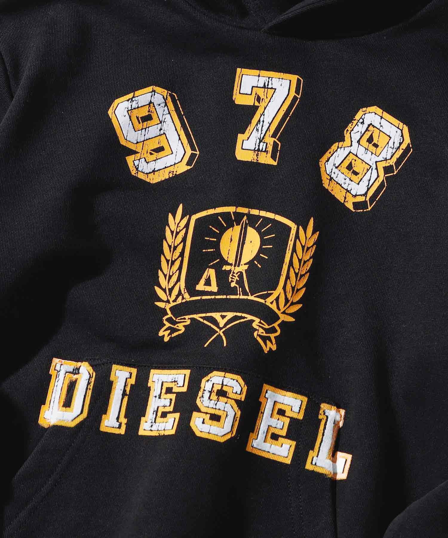 DIESEL 10yキッズ ６着 (上着、長袖シャツ、ズボン） DIESEL(ディーゼル)Kids & Junior ブランドロゴ長袖フーディーパーカー