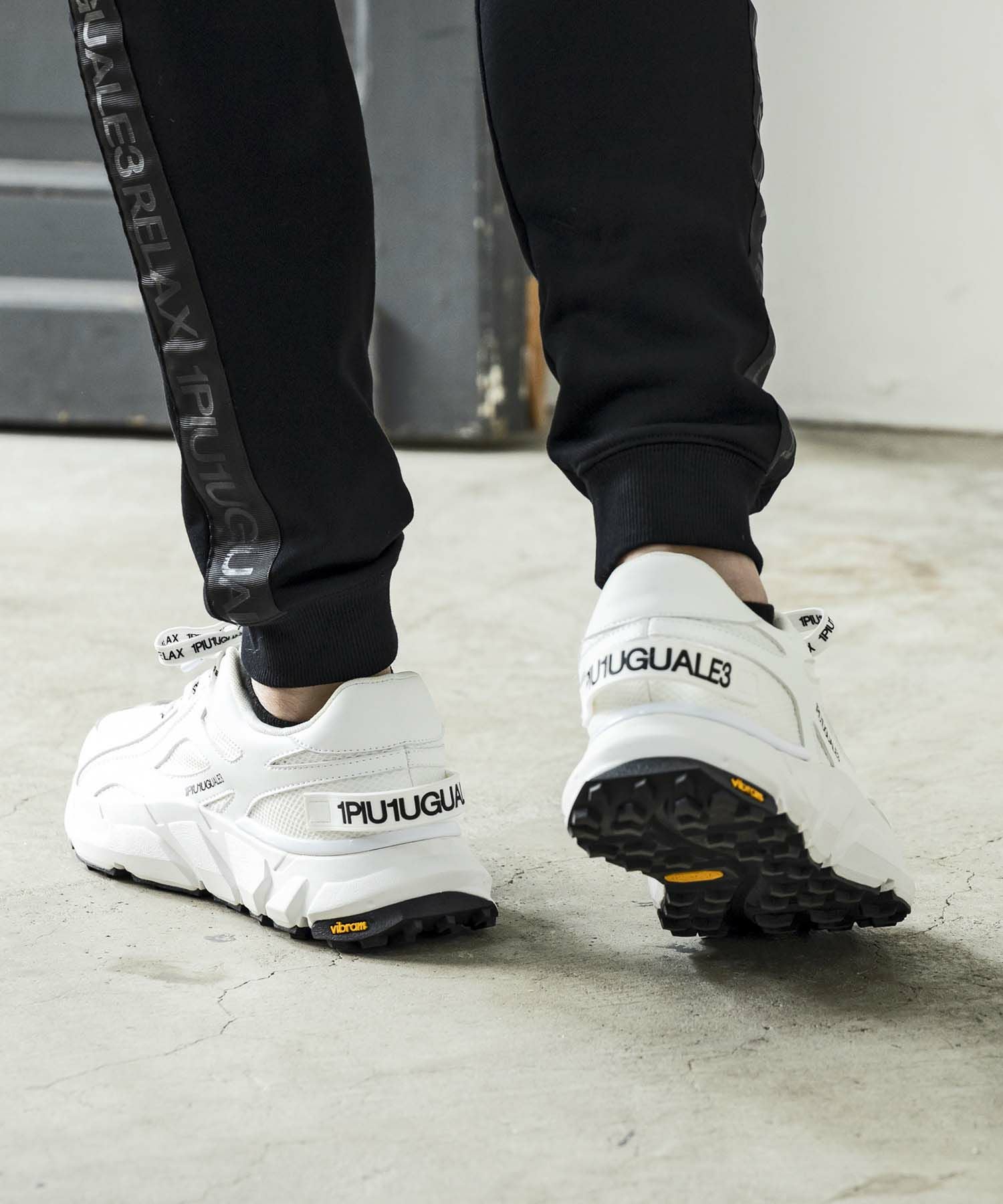 1PIU1UGUALE3 RELAXウノピゥ ウノ ウグァーレ S 1PIU1UGUALE3 RELAX(ウノピゥウノウグァーレトレ リラックス)Vibram