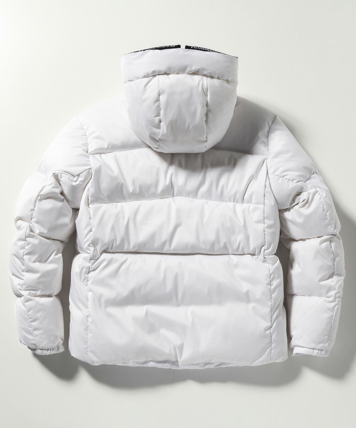 RUSSELUNO ホワイトダウンジャケット size4 1PIU1UGUALE3 RELAX(ウノピゥウノウグァーレトレ リラックス)ジップ