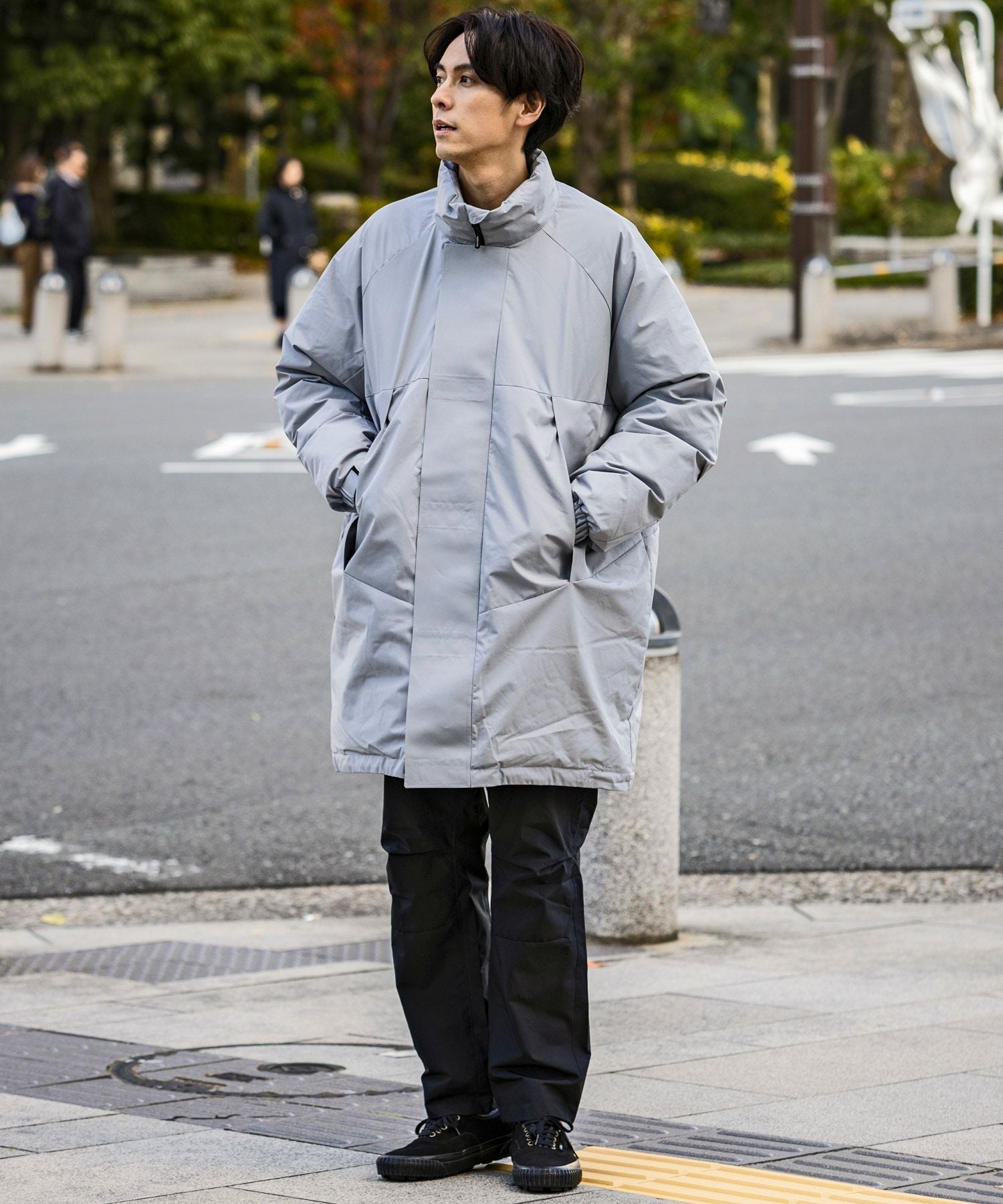 【DESCENTE コート防水　透湿 ライナー　ダウン】Lグレー　オールシーズン DESCENTE コート防水 透湿 ライナー ダウン】Lグレー オールシーズン