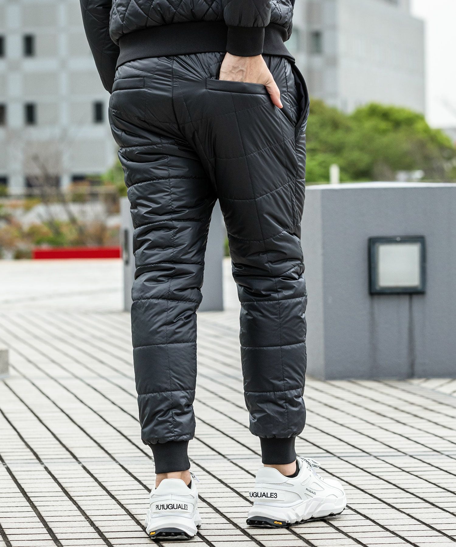 1PIU1UGUALE3 RELAX ダウン コンビネーション パンツ 中綿 1PIU1UGUALE3 RELAX ダウン コンビネーション パンツ 中綿 【公式通販】