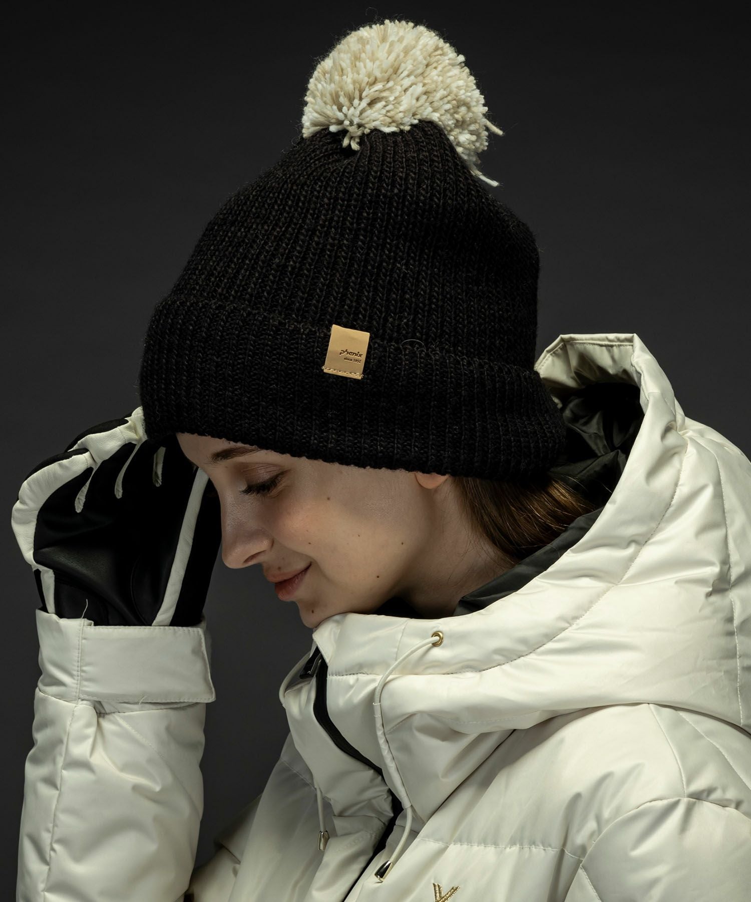 HI-STANDARD ポンポン付きニット帽 HS KNIT CAP（NAVY） - Hi-STANDARD OFFICIAL WEB STORE