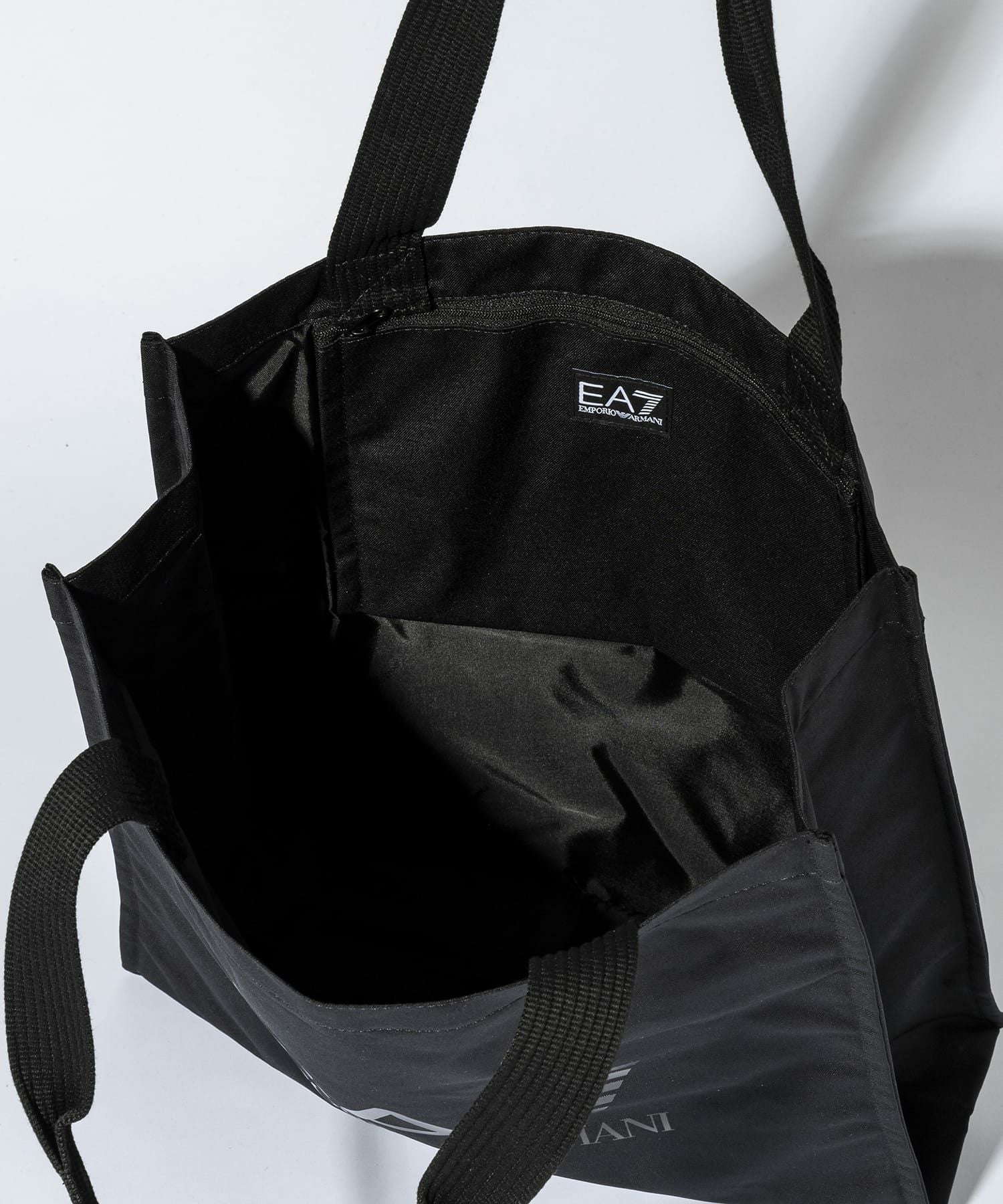 EMPORIO ARMANI EA7(イーエーセブン)トートバッグ/縦型/A4/ロゴ/TRAIN