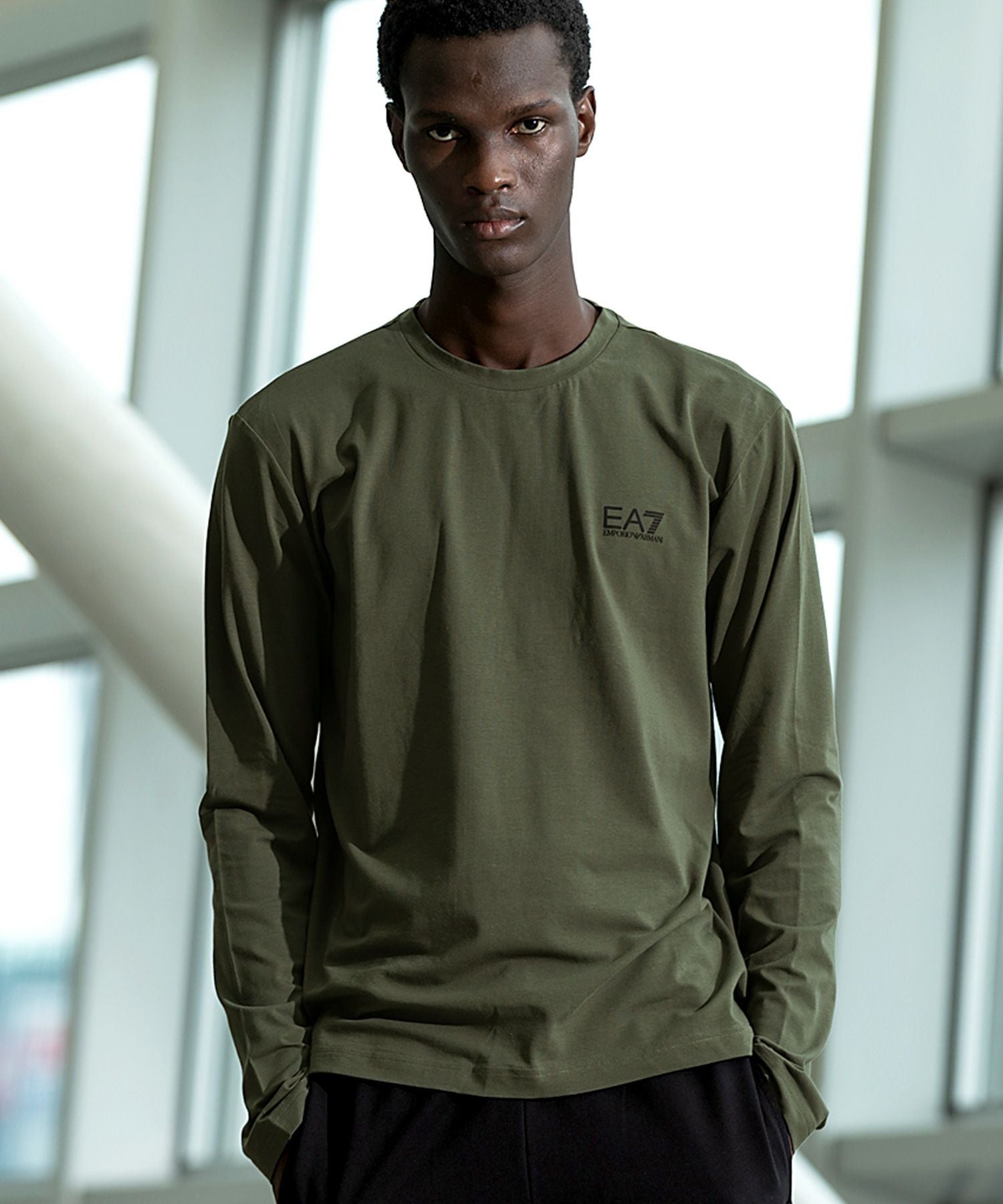 EMPORIO ARMANI EA7(イーエーセブン)ロングTシャツ/長袖/ロゴ/クルー