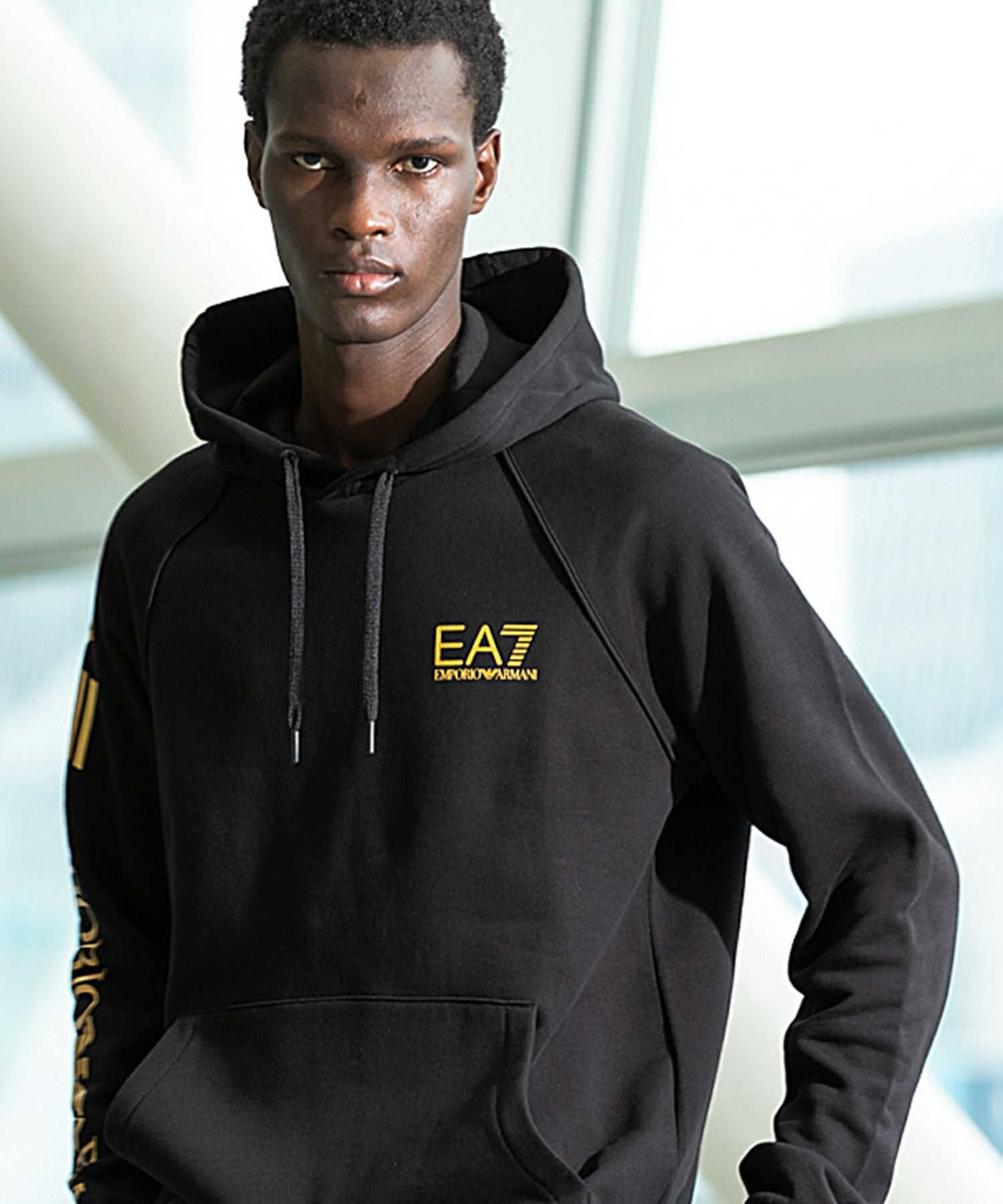 EMPORIO ARMANI EA7(イーエーセブン)スウェットパーカー/フーディー