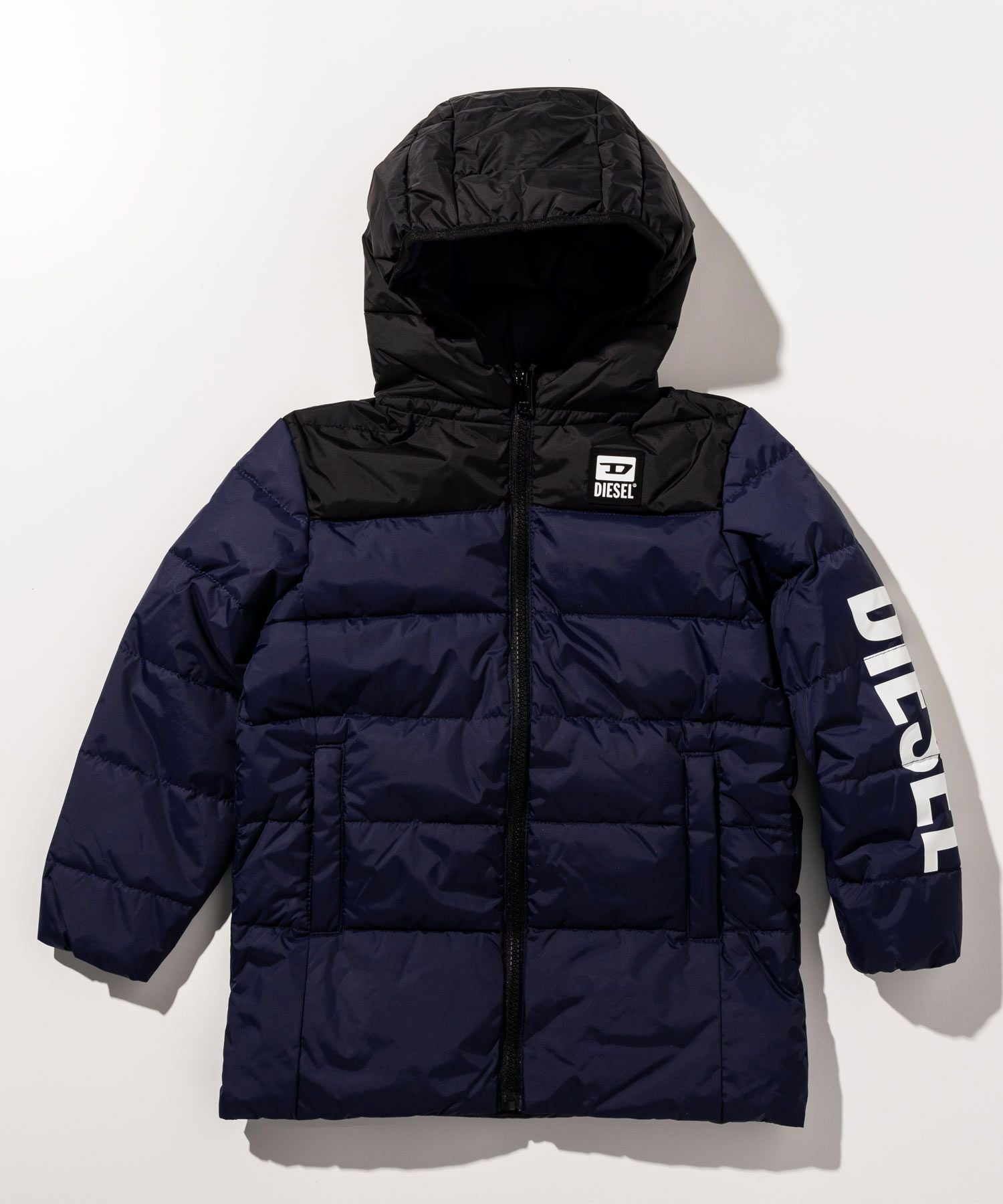 DIESEL*サイズ14*中綿ダウン*フードロゴデザイン** DIESEL（ディーゼル） ブランドロゴジップアップフーディーダウン