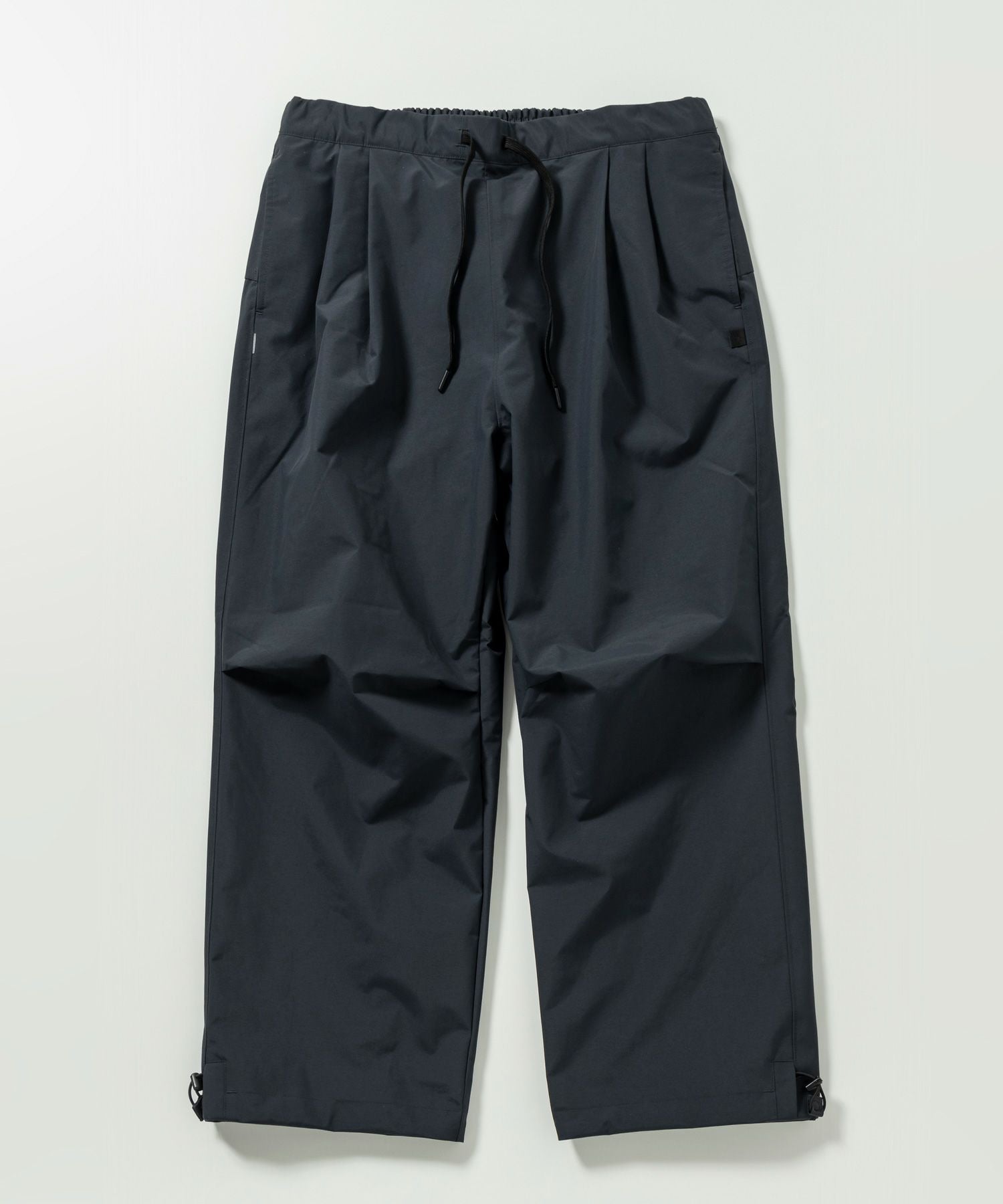 +phenix　WINDSTOPPER by GORE-TEX オーバーパンツ OPENING ACT × +phenix] WINDSTOPPER by GORE-TEX lab サイドベンチ