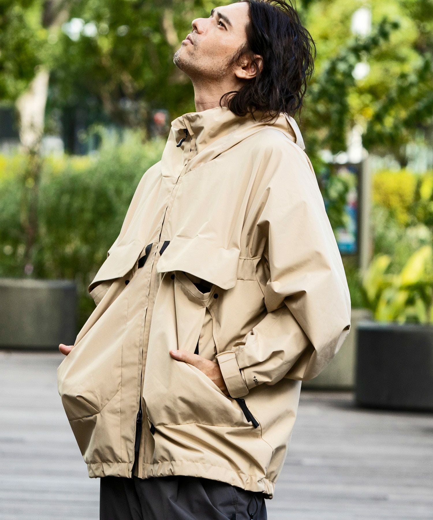 Pherrow's 防水・透湿性フード付きジャケット ベージュ　新品未使用 GORE－TEX ゴアテックス 透湿防水 防風 フーデッドジャケット