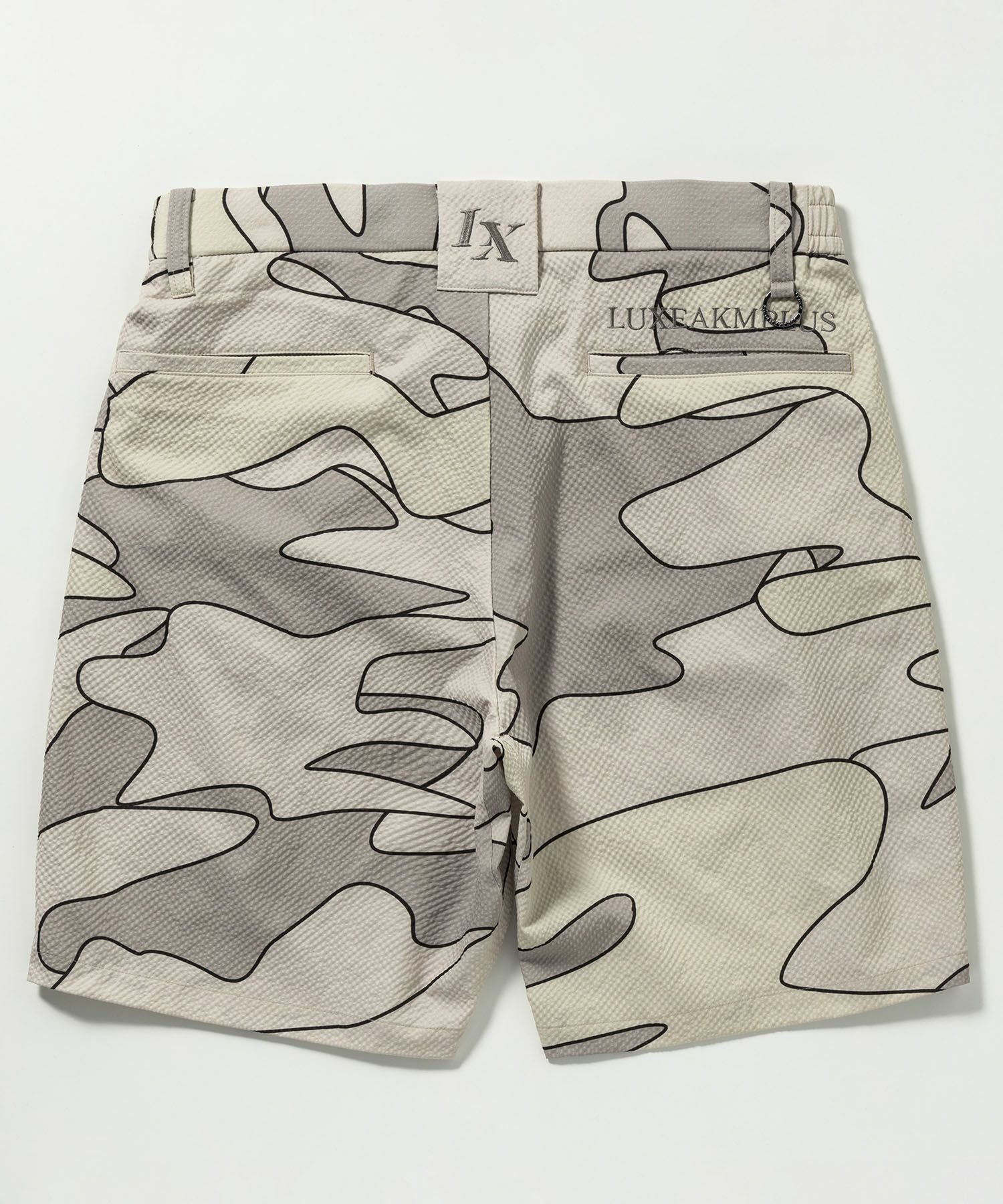 LUXEAKMPLUS(リュクスエイケイエムプラス)ゴルフ カモ柄ショーツ(吸水