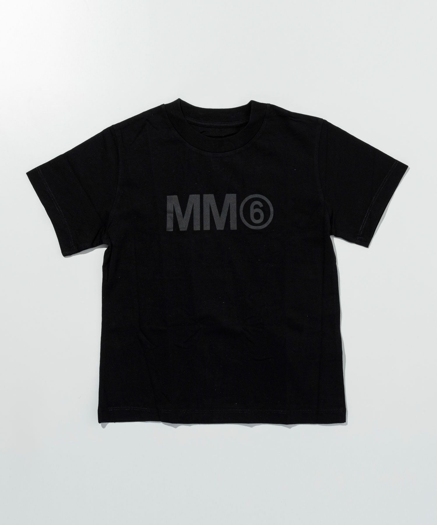 MM6 Maison Margiela(エムエムシックス)Kids & Junior ブランドロゴ