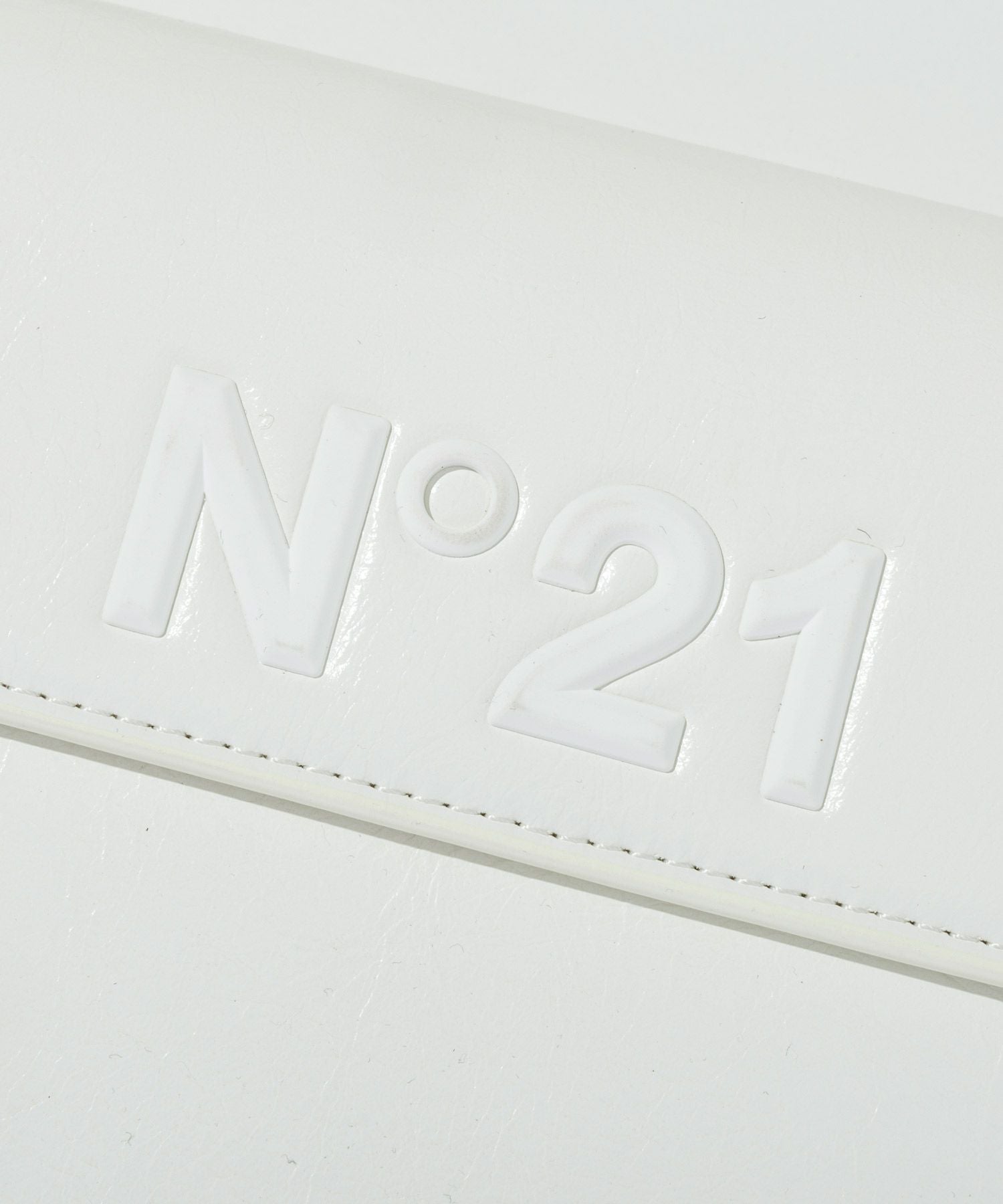 N°21(ヌメロ ヴェントゥーノ)Kids & Junior ブランドロゴショルダー