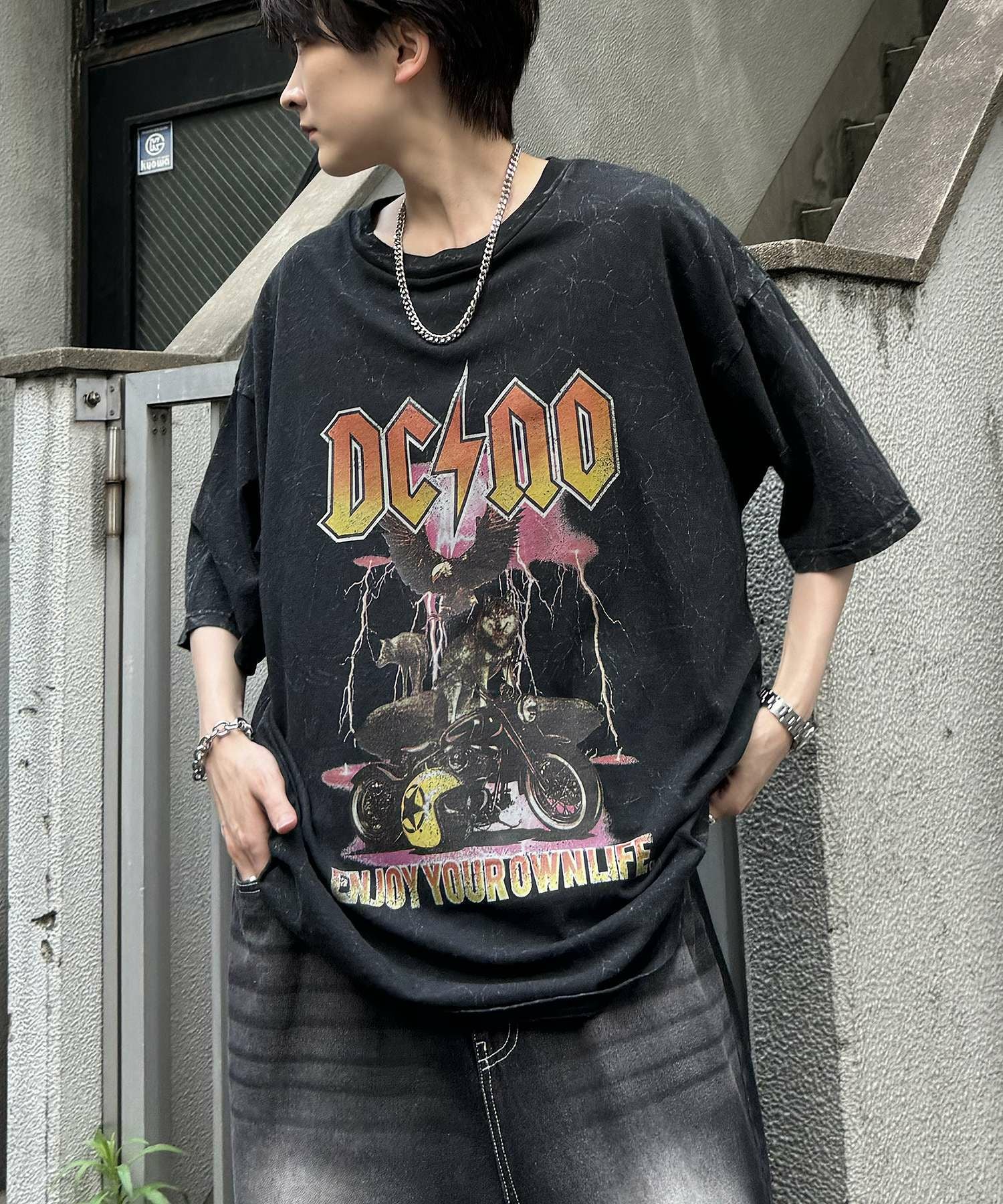 Confirm（コンファーム）ヴィンテージライク ロックプリント レトロ