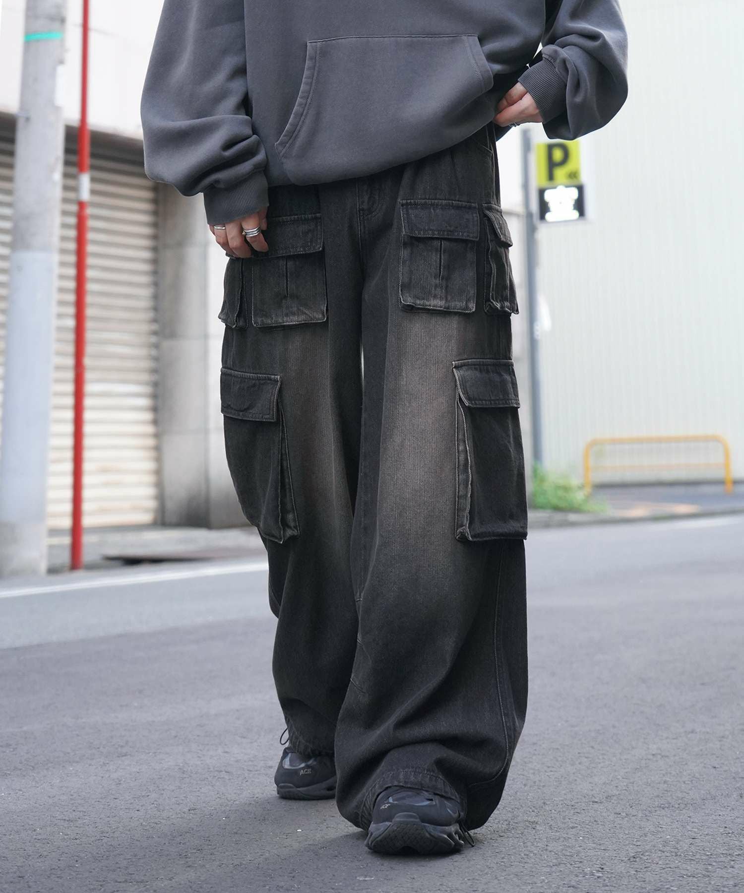 ILL'S（イルズ）ヴィンテージメイク レトロライク Y2Kグランジ