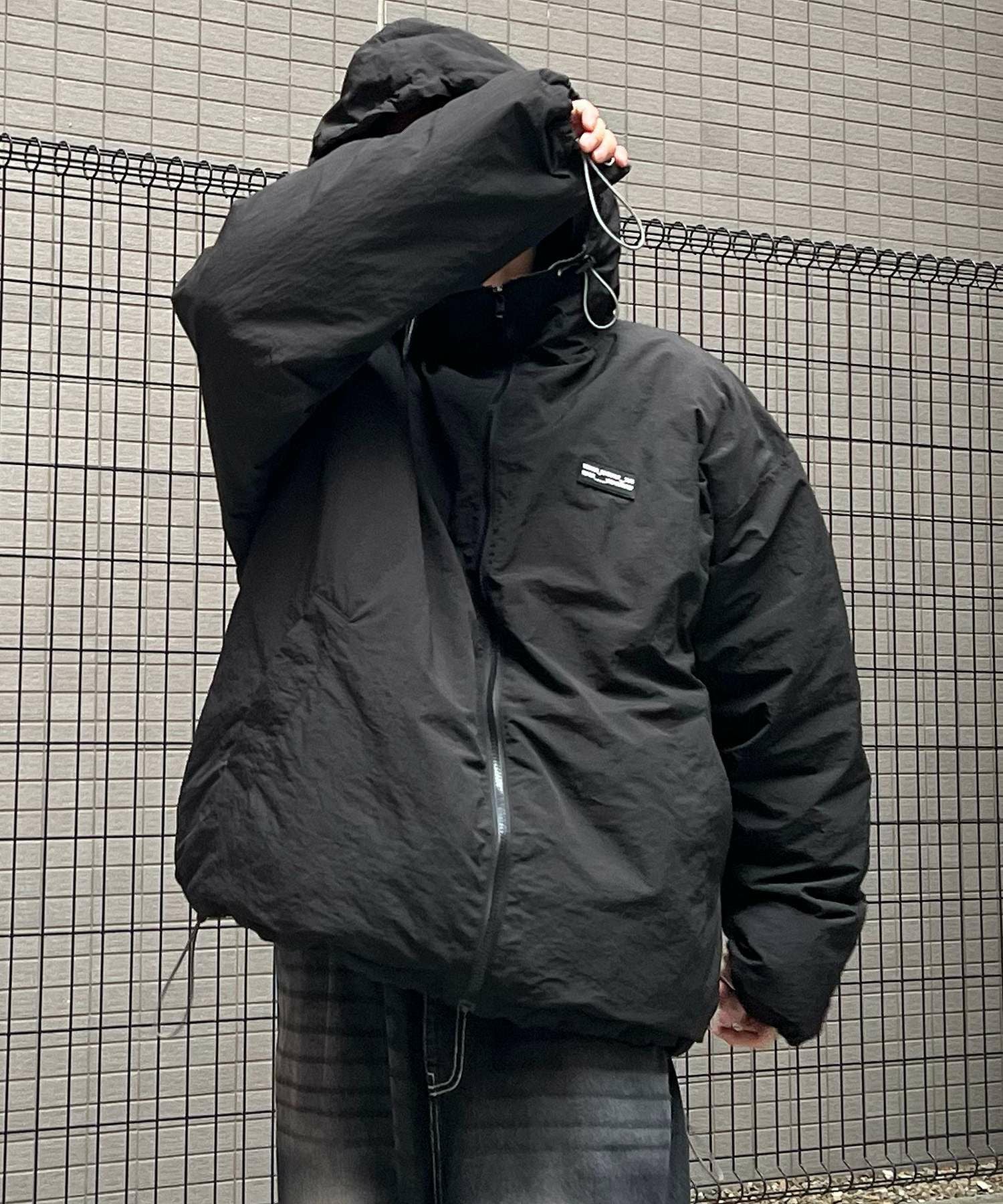 ILL'S（イルズ）ビッグシルエット ラバーワンポイントロゴ ナイロン