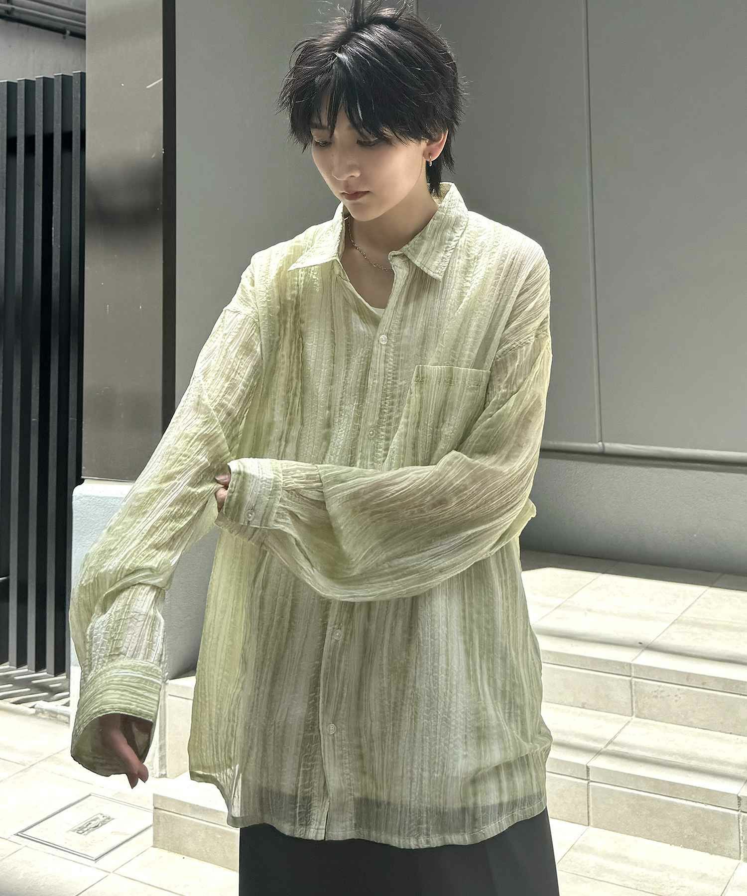 Confirm（コンファーム）ルーズシルエット デザインシアーシャツ 長袖 consse コンセシアーシャツ