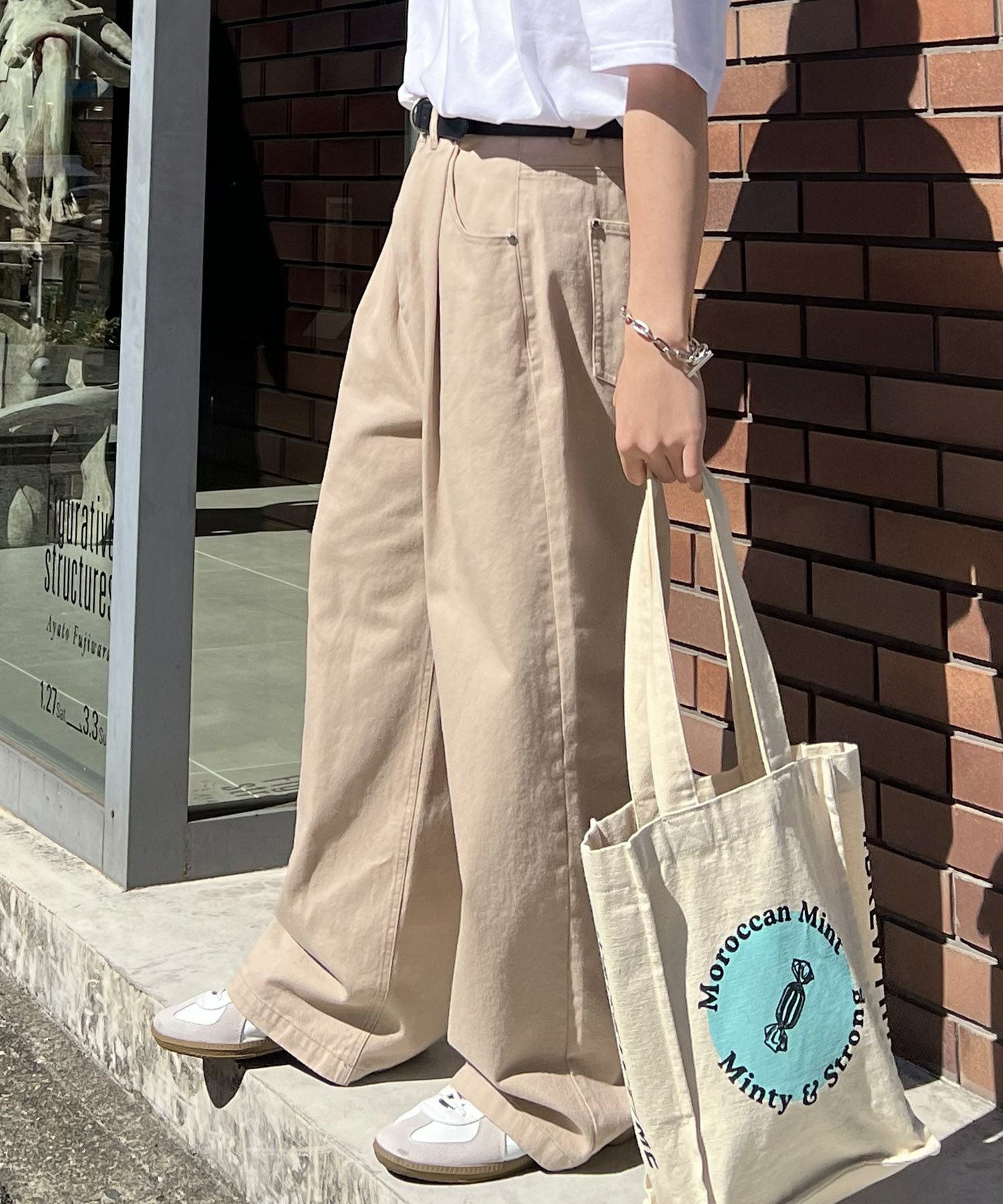 Confirm（コンファーム）ナチュラルシルエット カツラギワイドパンツ