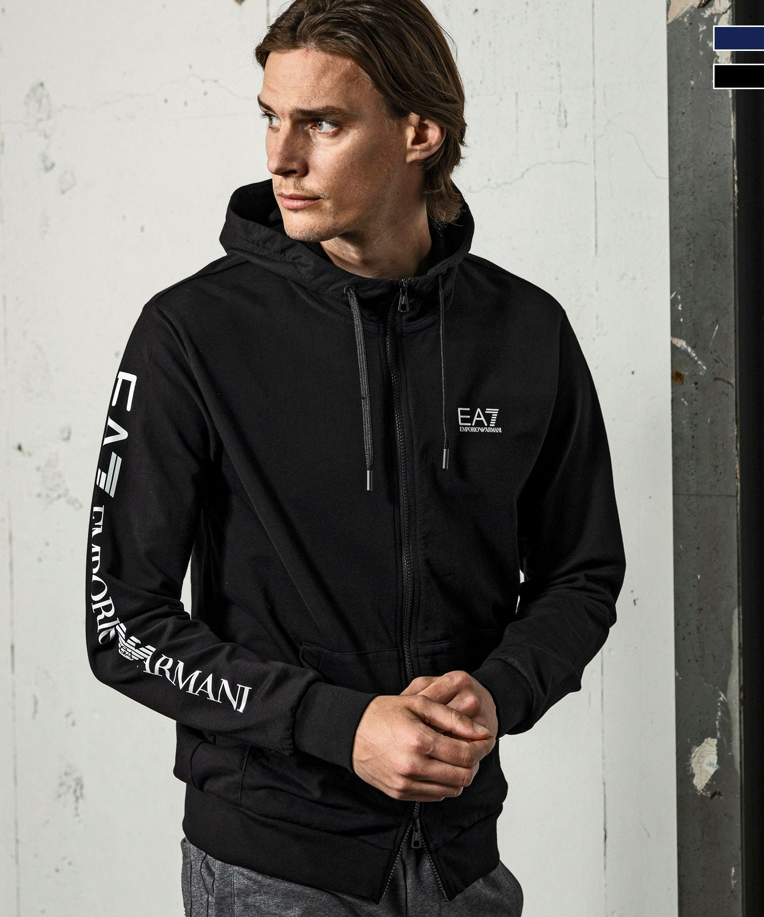EA7 ブラック フード付きパーカー　sサイズ EMPORIO ARMANI エンポリオ アルマーニ EA7 パーカー プルオーバー