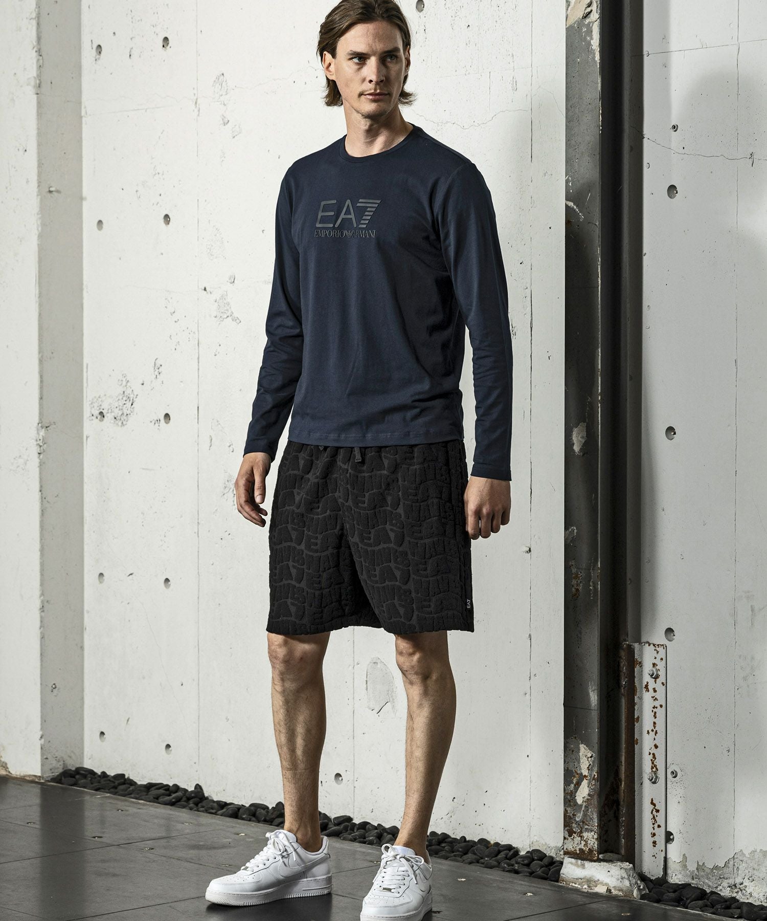 EMPORIO ARMANI EA7(イーエーセブン)ロゴパイルハーフパンツ | SHIFFON