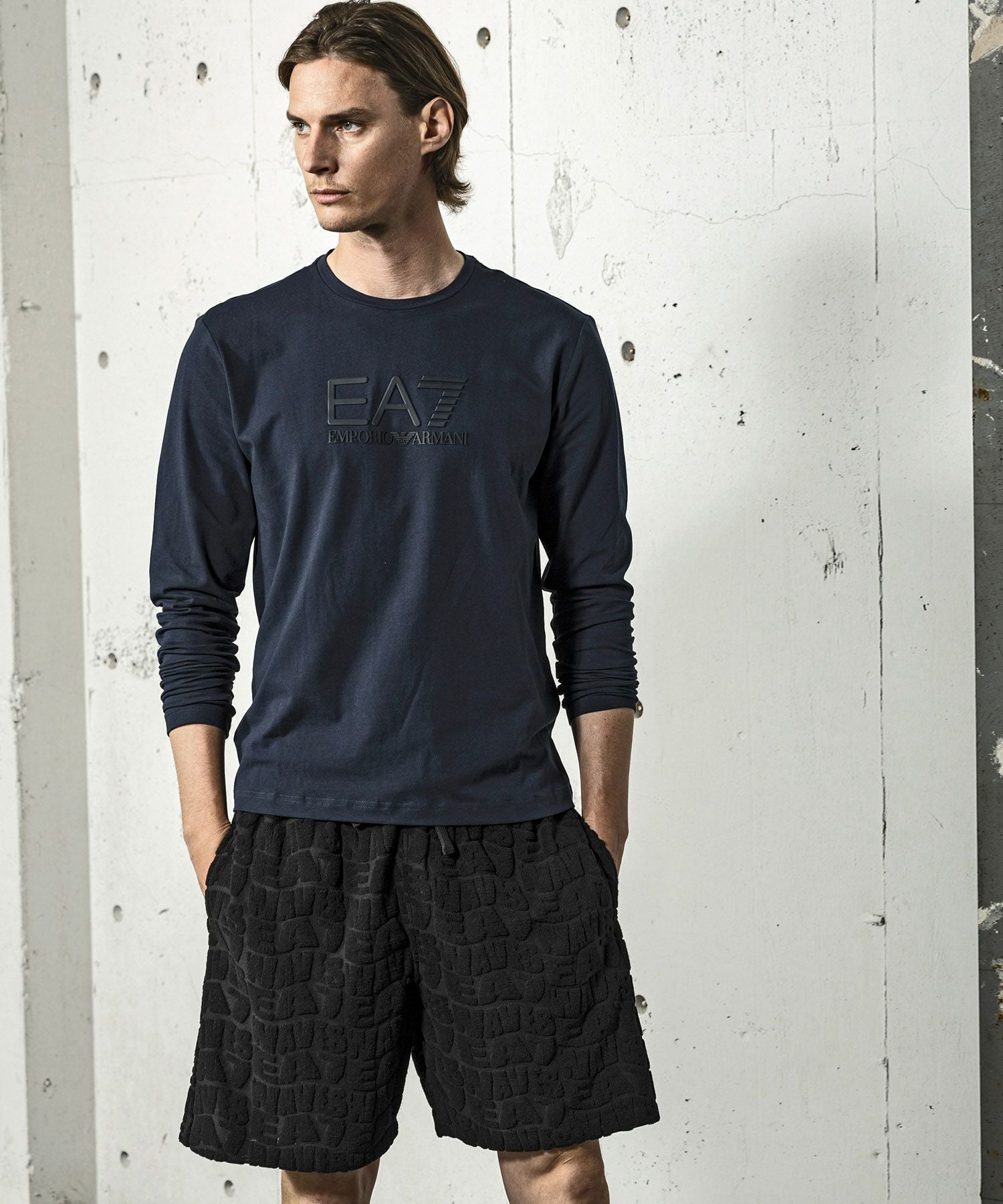 EMPORIO ARMANI EA7(イーエーセブン)ロゴパイルハーフパンツ | SHIFFON