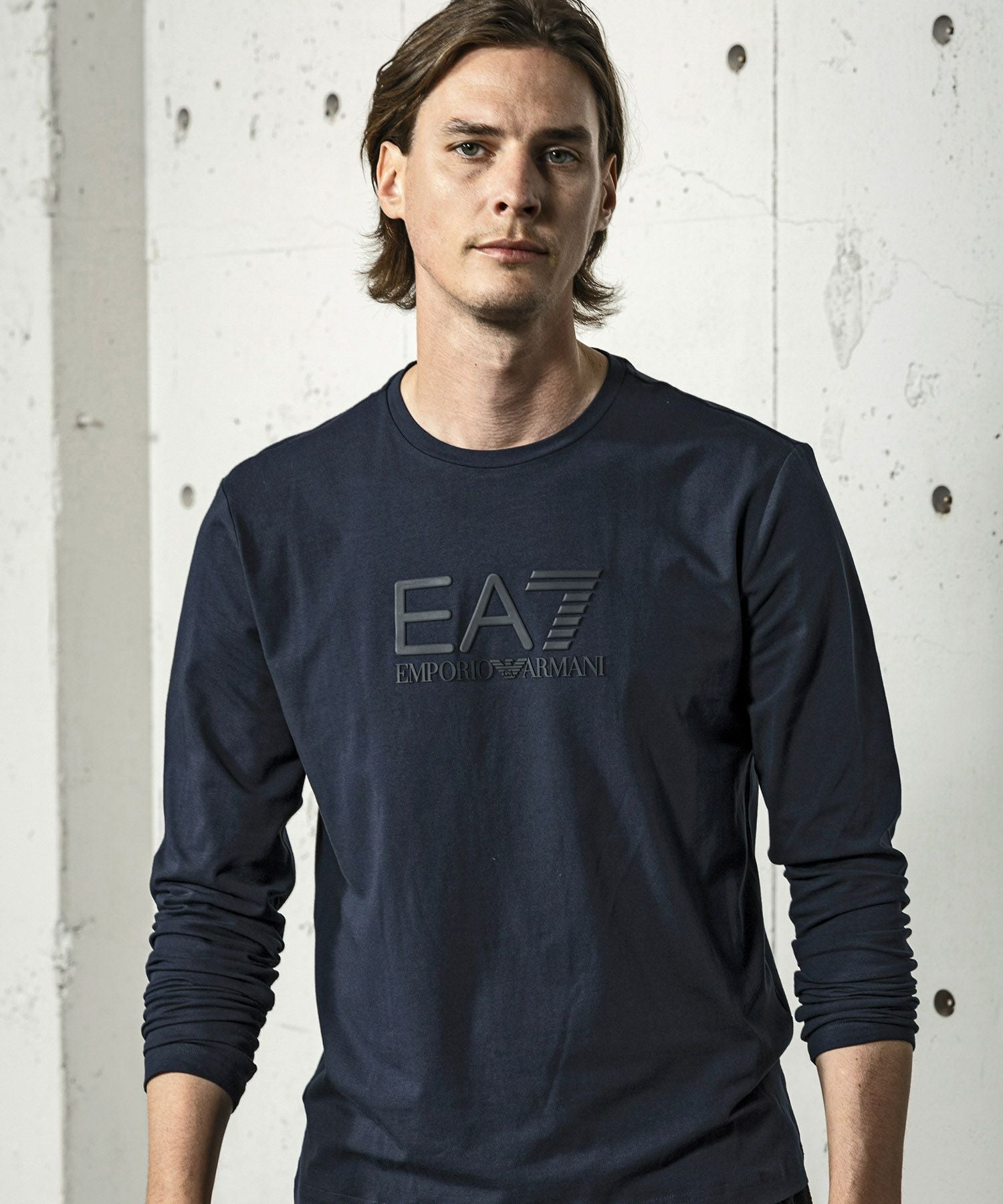 EMPORIO ARMANI EA7(イーエーセブン)エンボスロゴロングTシャツ