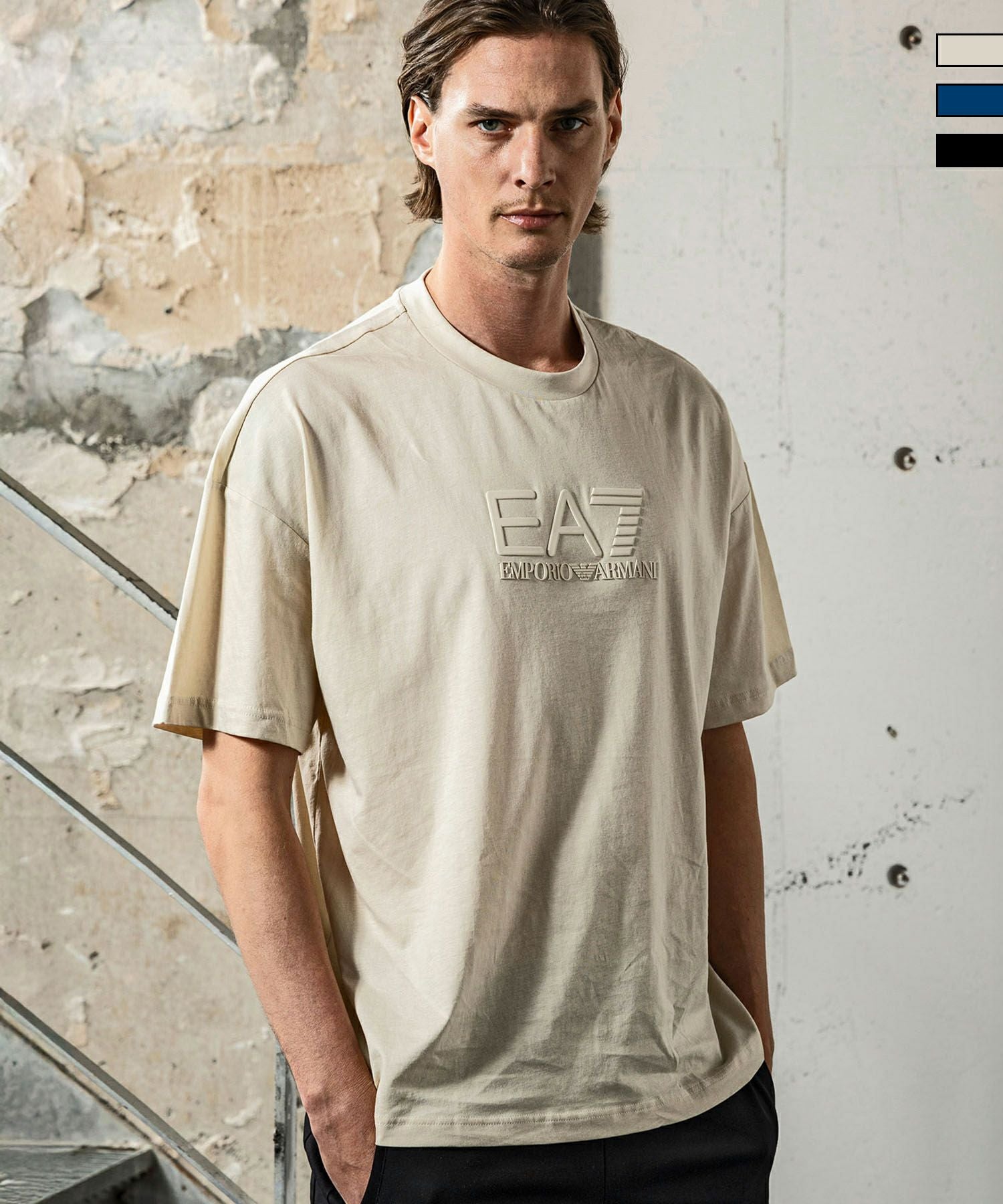 EMPORIO ARMANI EA7(イーエーセブン)エンボスロゴ半袖Tシャツ 