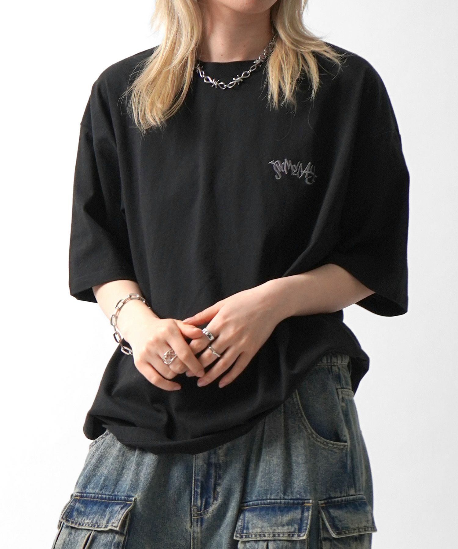 ILL'S(イルズ)クラウン ボックスシルエット グランジ風 レトロモチーフ