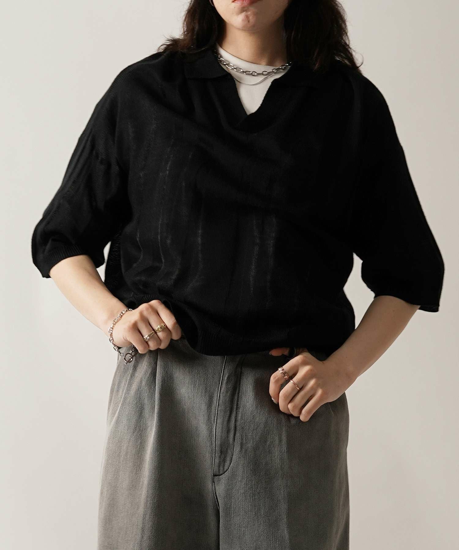 Confirm（コンファーム）エンボス スキッパー ニットポロシャツ メンズ