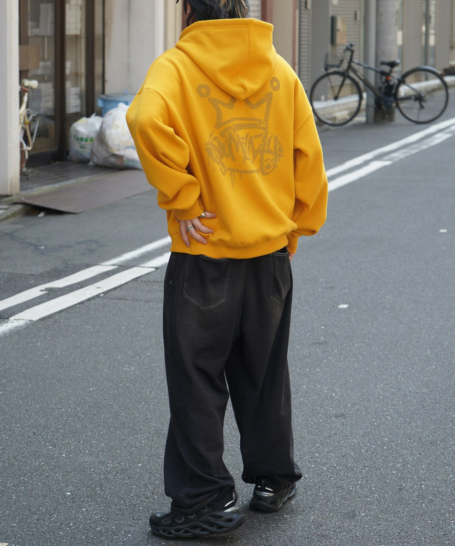 ILL'S（イルズ）ビッグシルエット クラウン バックプリントパーカー