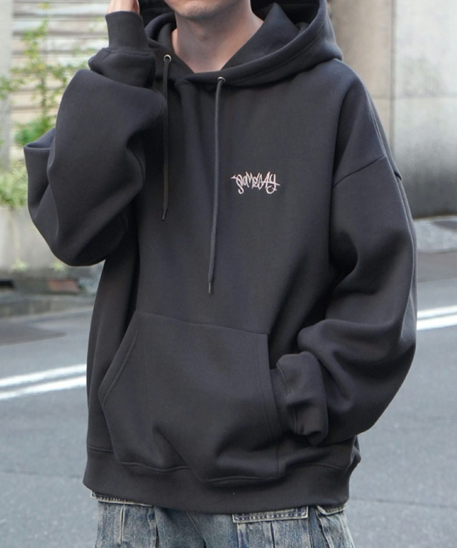 ILL'S（イルズ）ビッグシルエット クラウン バックプリントパーカー
