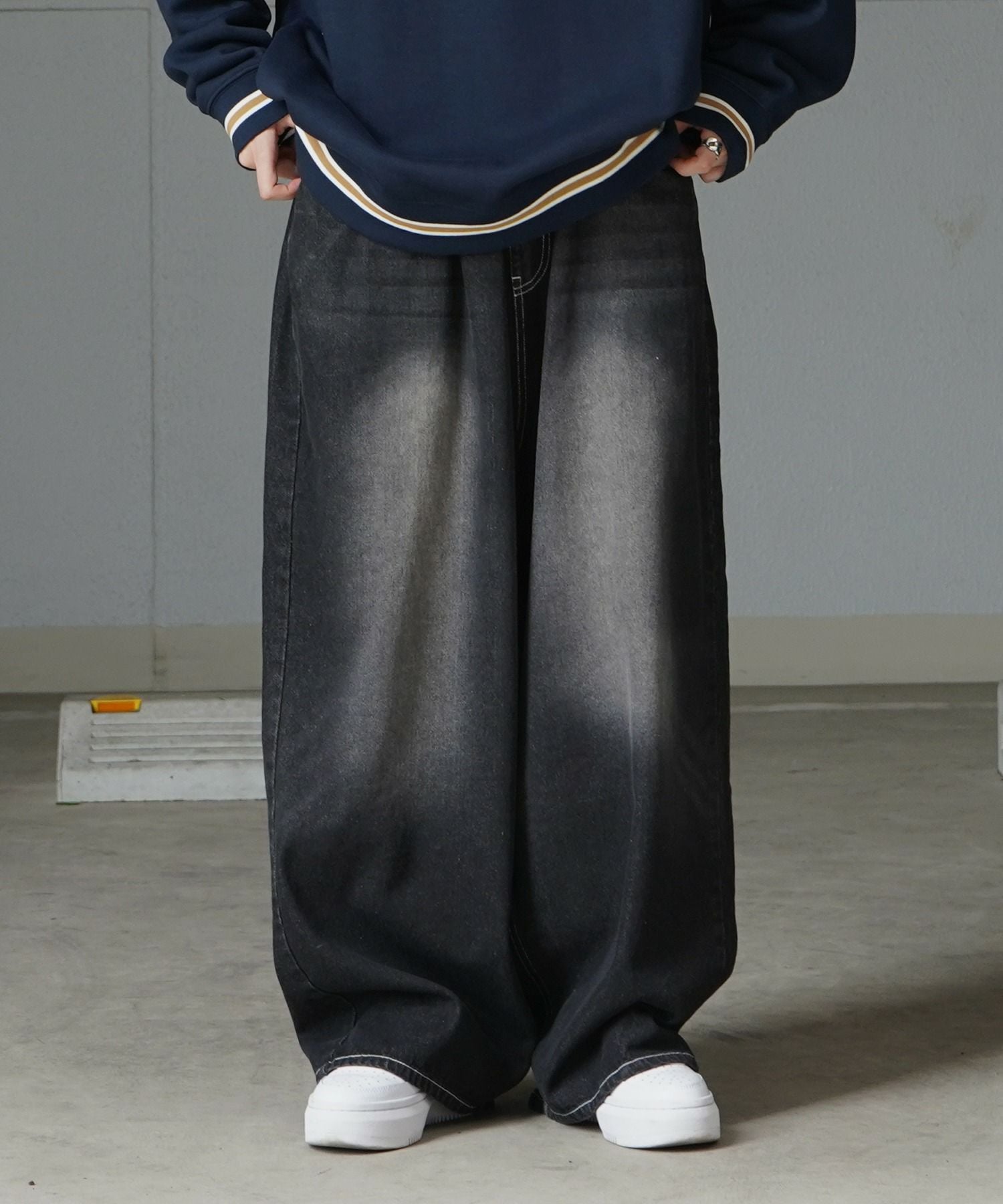 ILL'S（イルズ）ヴィンテージメイク レトロライク デニムパンツ