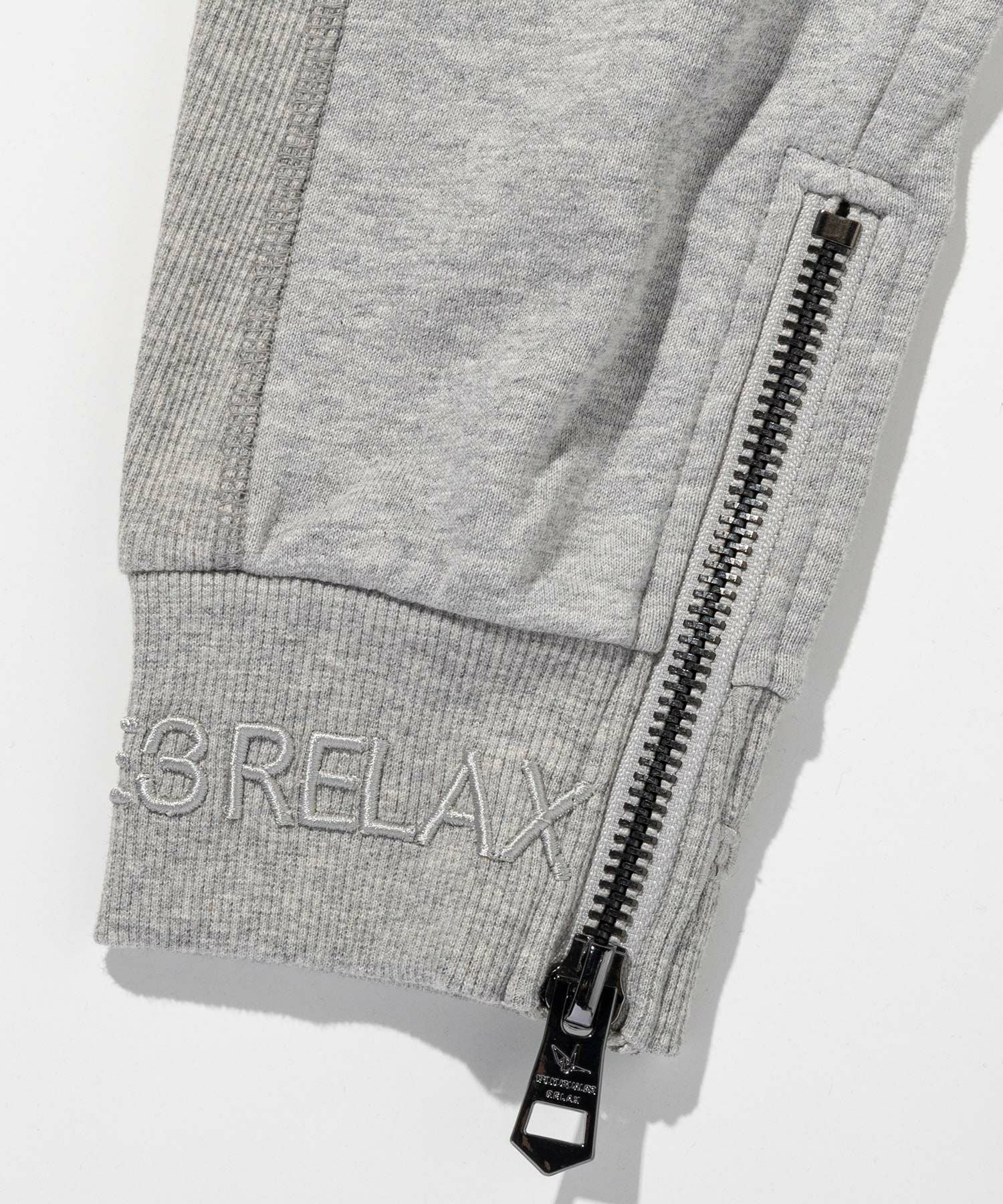【pipi】15点 1PIU1UGUALE3 RELAX(ウノピゥウノウグァーレトレ リラックス)レザー