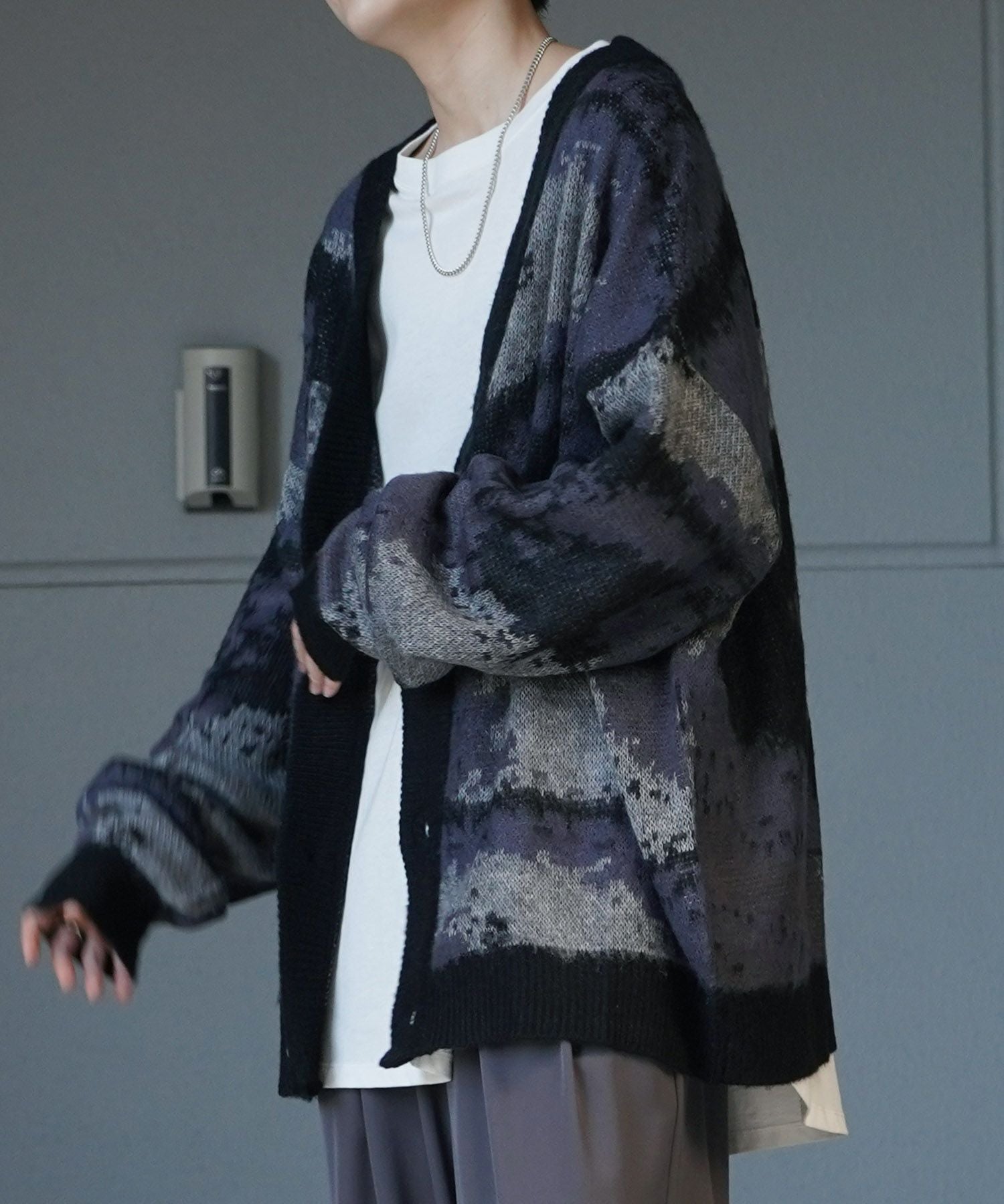 Confirm(コンファーム) モヘアライク ルーズシルエット グラデーション 