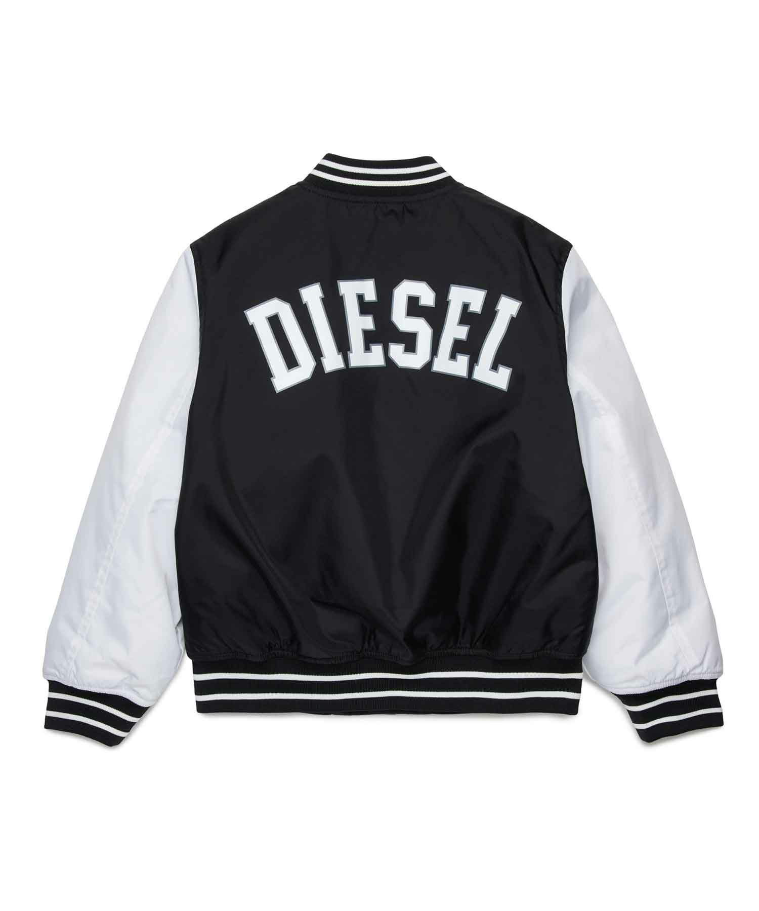 【Rcさん専用】DIESELディーゼル★ジャケットフードジャンパータグ付 DIESEL(ディーゼル)Kids & Junior ブランドロゴブルゾンジャケット