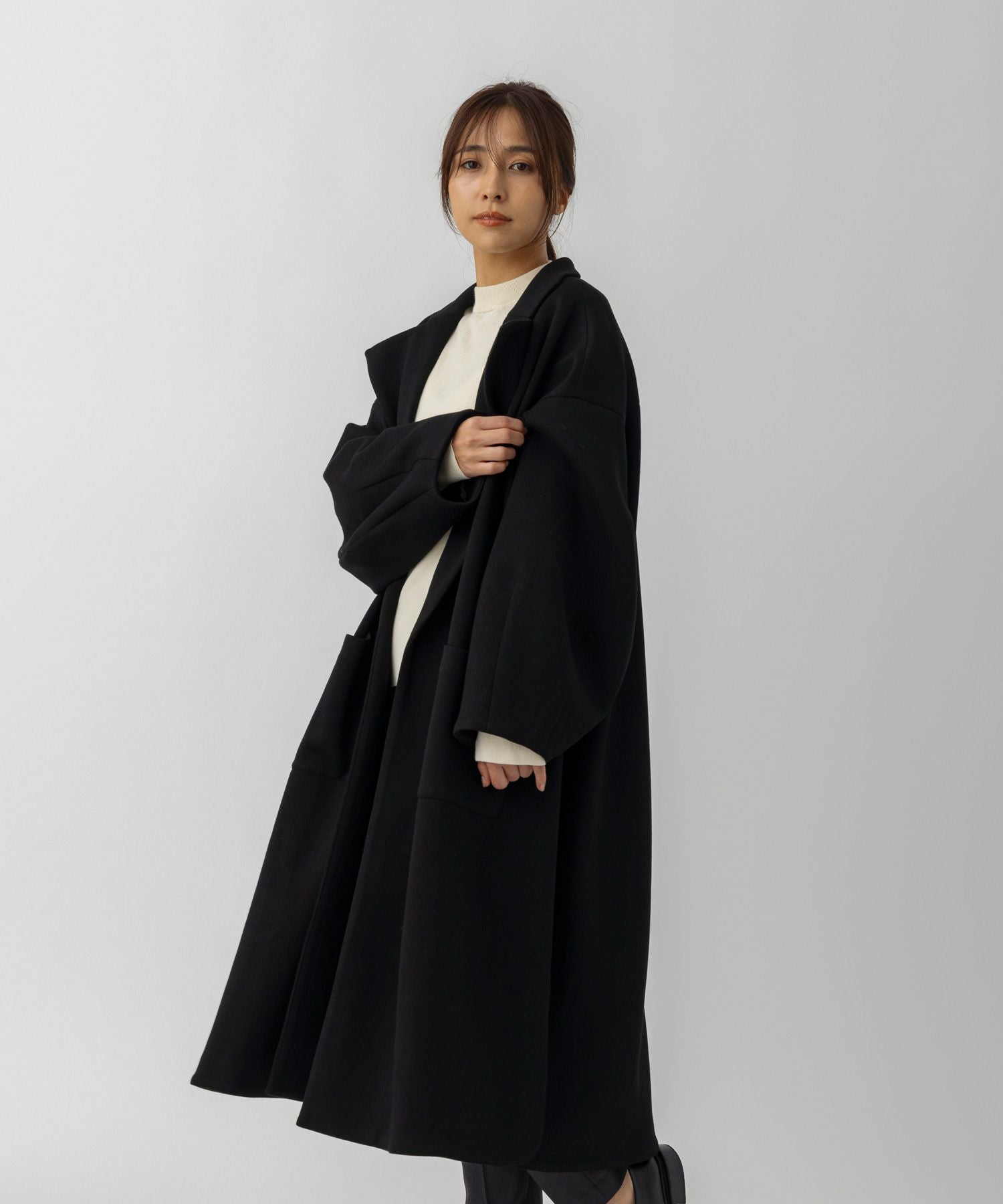 AJUGA. (アジュガ)スムースポンチロングコート | SHIFFON公式通販