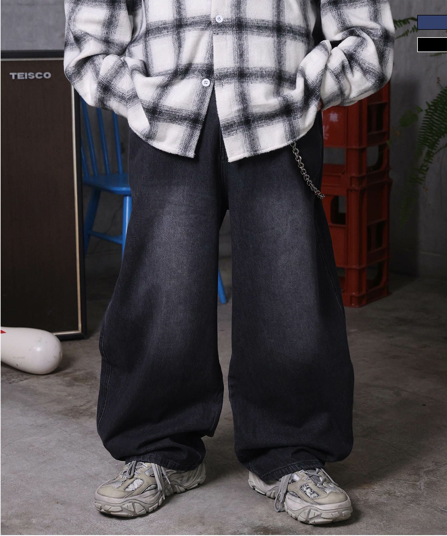 00s Evisu ストライプ シャイニーデニム バレルレッグ 立体 Tech ILL'S（イルズ）バレルレッグ ウォッシュ デニムパンツ | SHIFFON公式