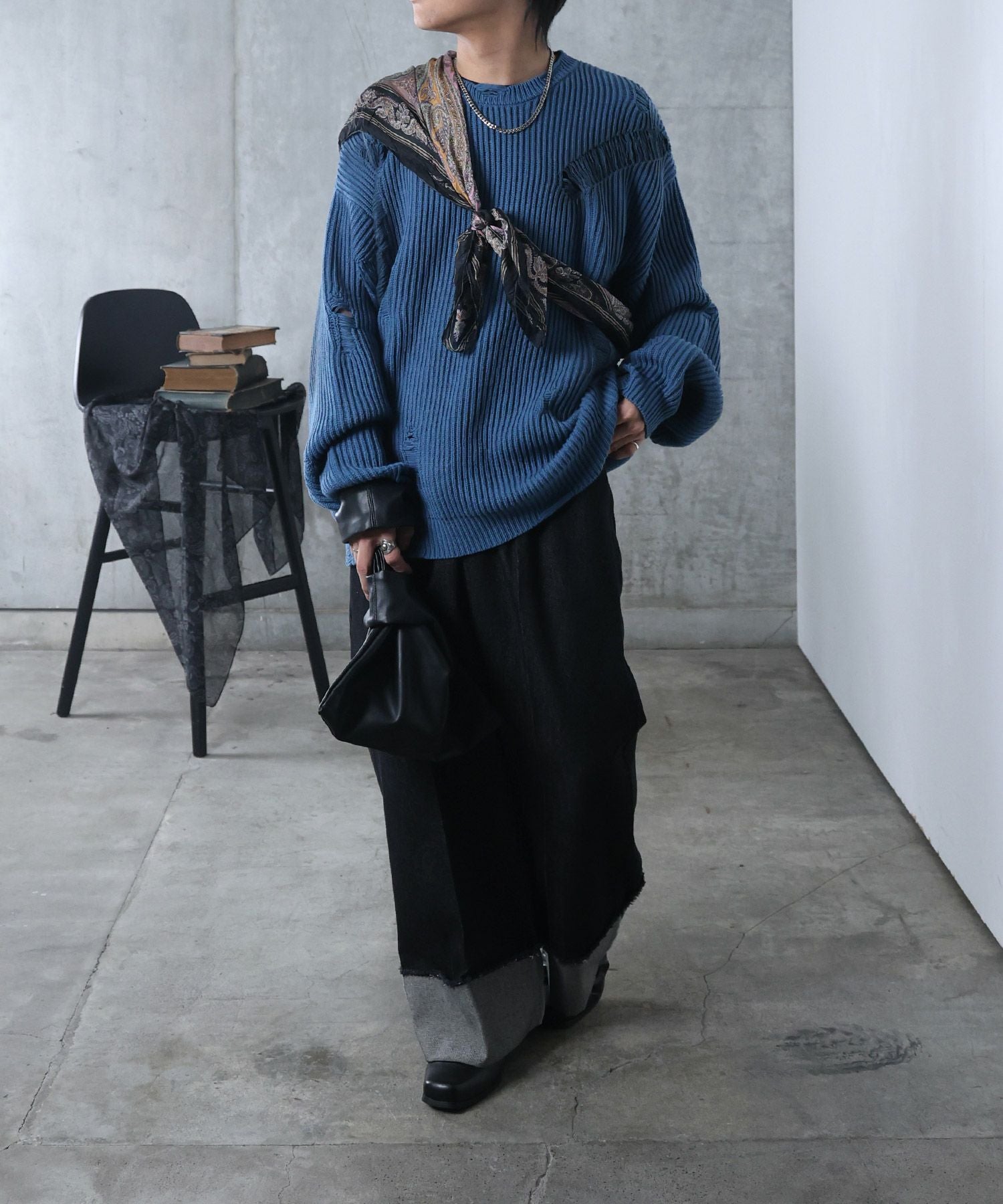 Confirm(コンファーム)ダメージ スプレー加工 ニット プルオーバー