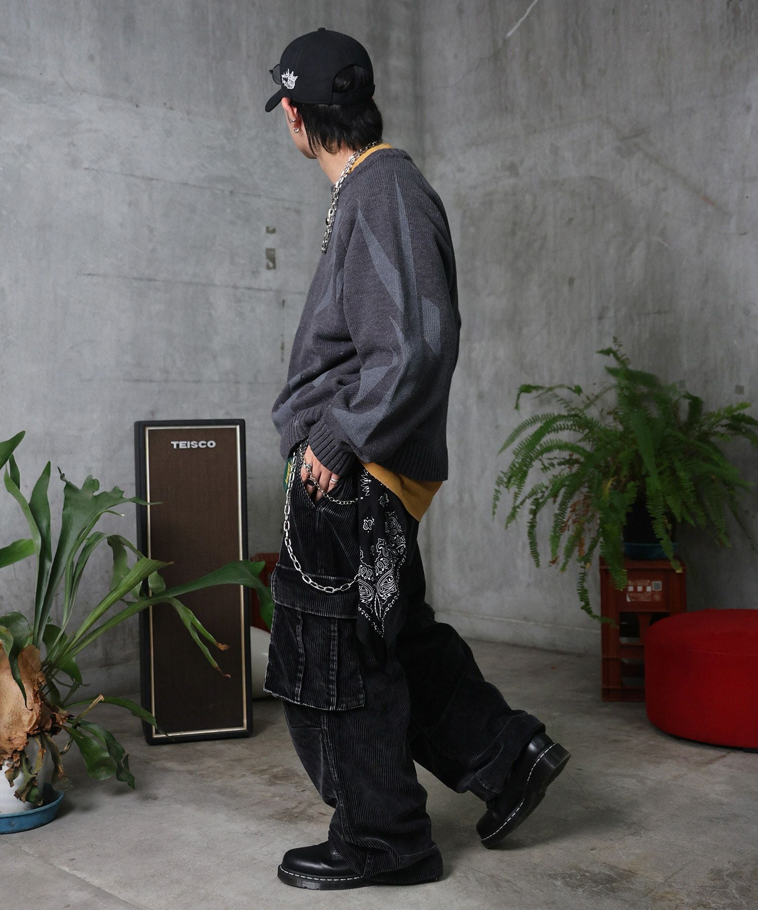 ILL'S(イルズ)バレル グランジ風洗い コーデュロイ カーゴパンツ